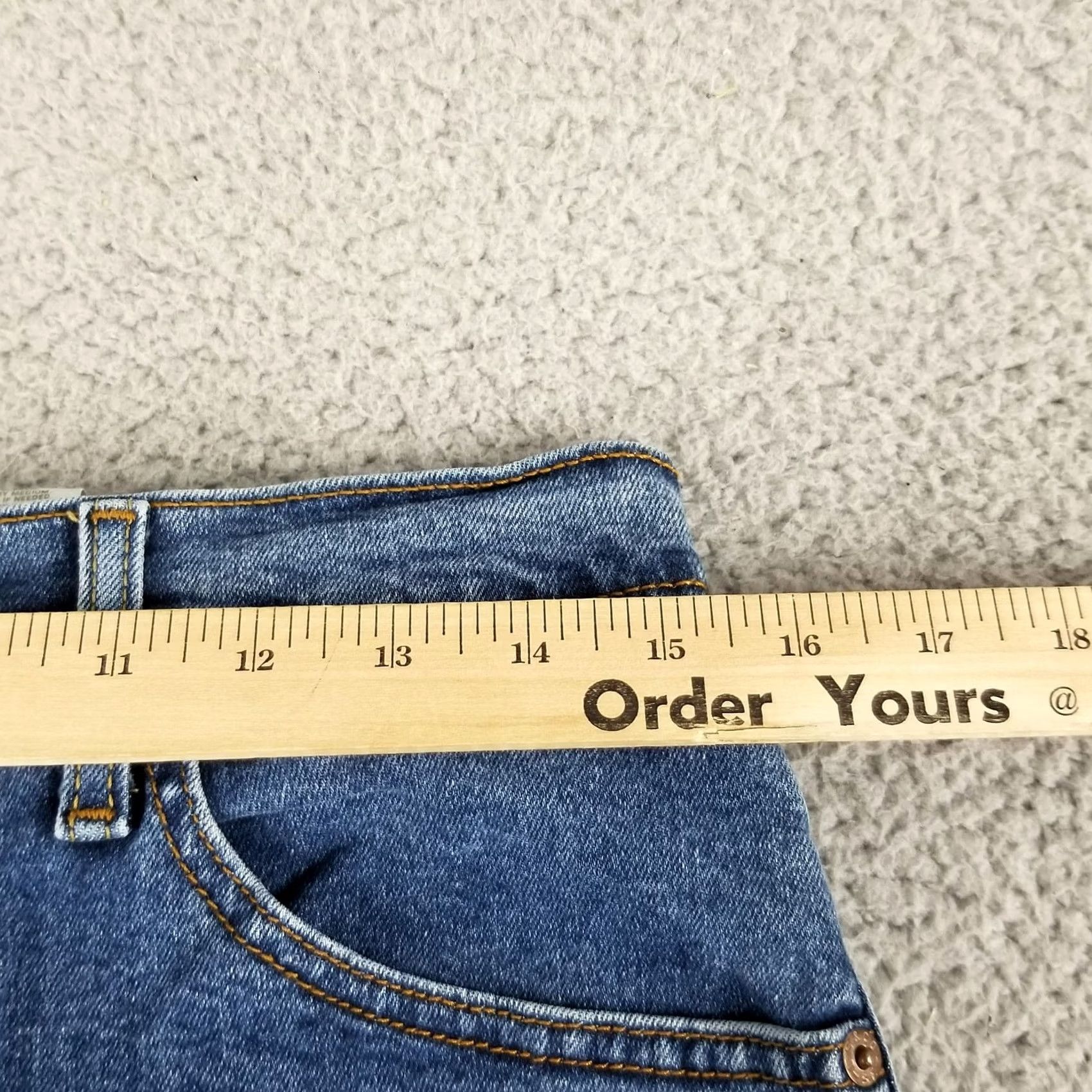 Levi's Levi's 550 Relaxed Boot Cut Jeans 30X30 Blue Denim Mid Rise Med Wash Womens Jeans Size 30" / US 8 / IT 44 - 6 Thumbnail