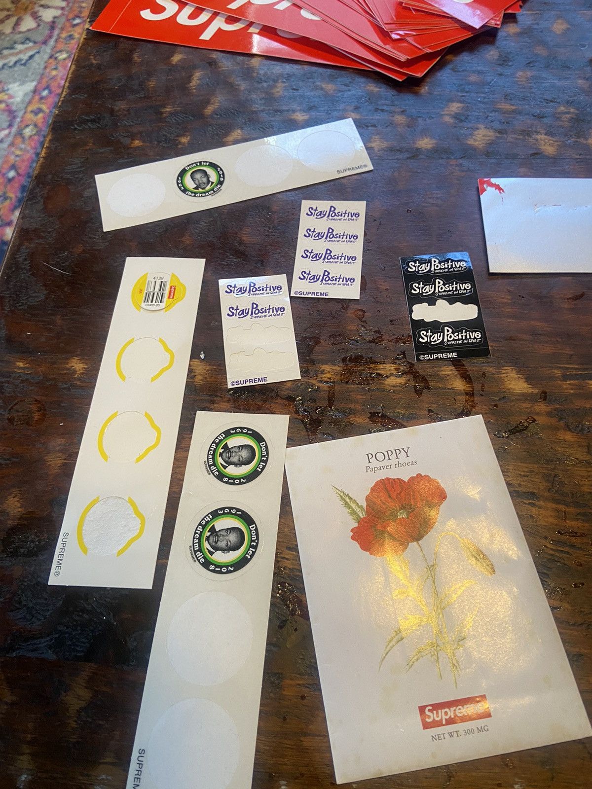 Supreme × Travis Scott Supreme/ Astroworld Sticker Pack and Accessories Size ONE SIZE - 2 Thumbnail