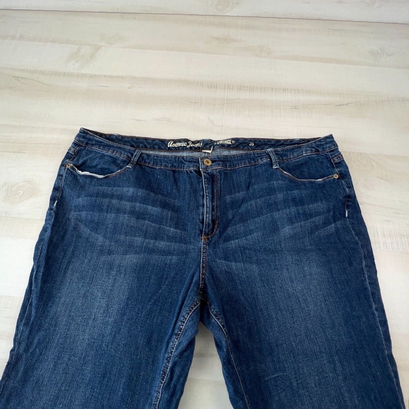 Avenue Avenue Jeans Womens Bootcut Jeans 26 Plus Blue Distressed Knee Denim Size 26" / US 2 / IT 38 - 2 Thumbnail