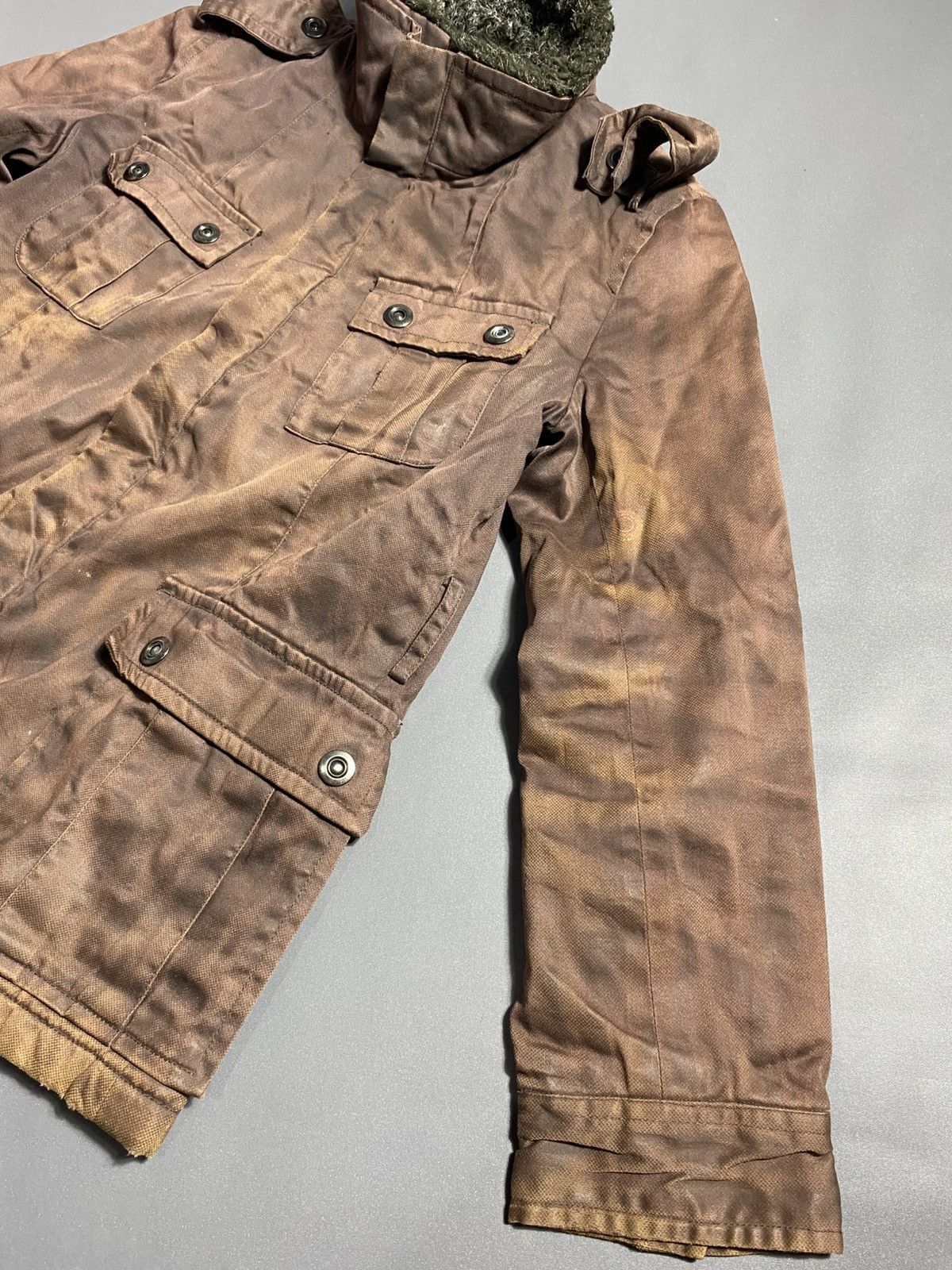 In The Attic In the attic Distressed Waxed Fur Jacket Size US M / EU 48-50 / 2 - 6 Thumbnail