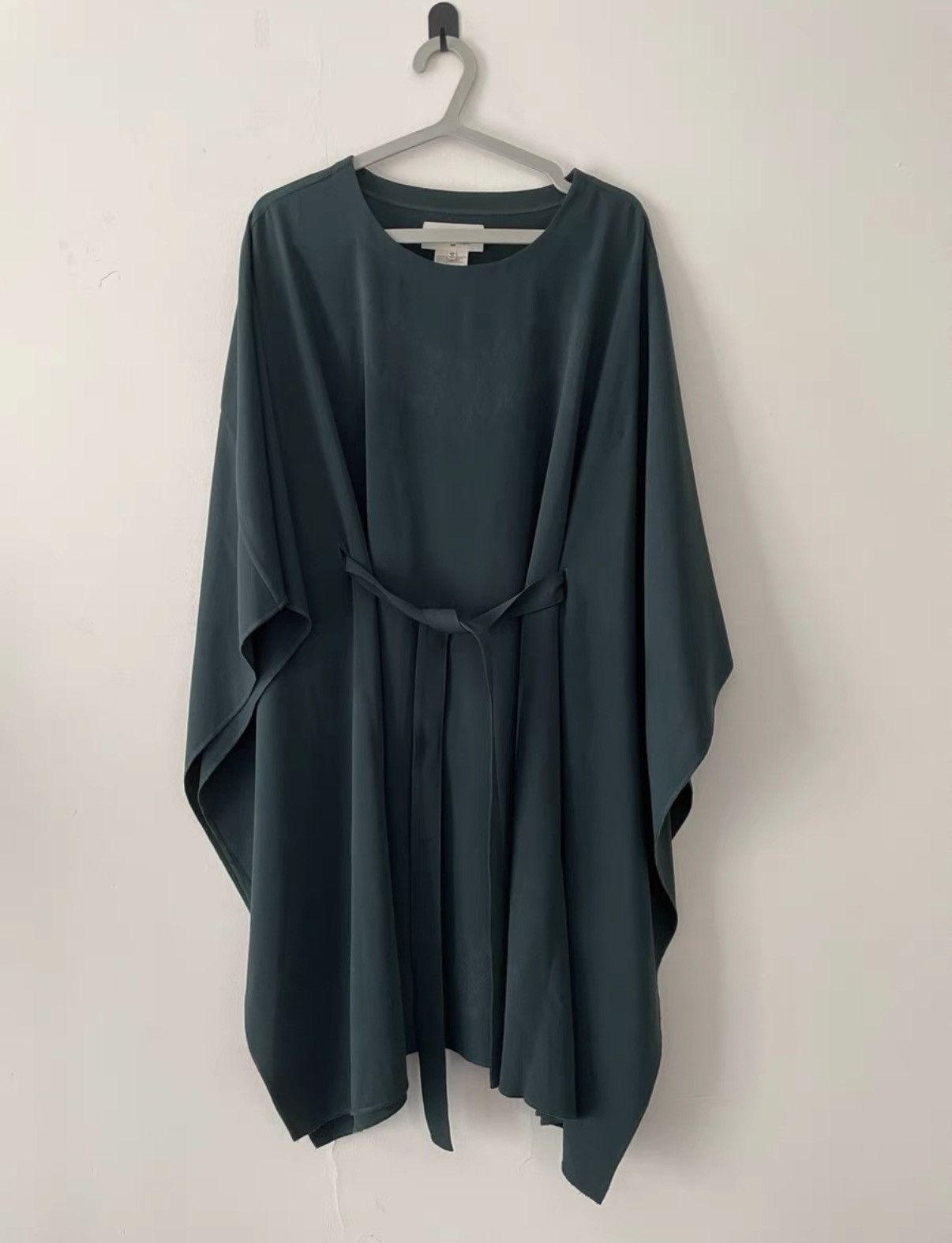 Maison Margiela Maison Martin Margiela MM6 Printed Cape-Style Short Sleeve Size US M / EU 48-50 / 2 - 1 Thumbnail