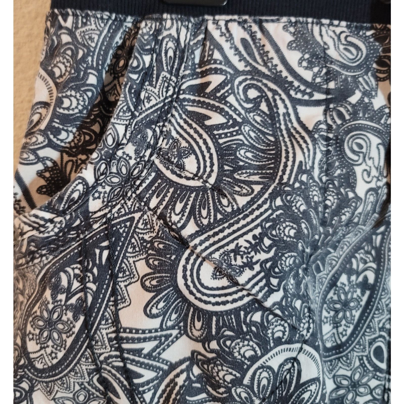 Other Cleo Petites Black White Paisley Print Pencil Mini Skirt 6 Size 28" / US 6 / IT 42 - 2 Thumbnail