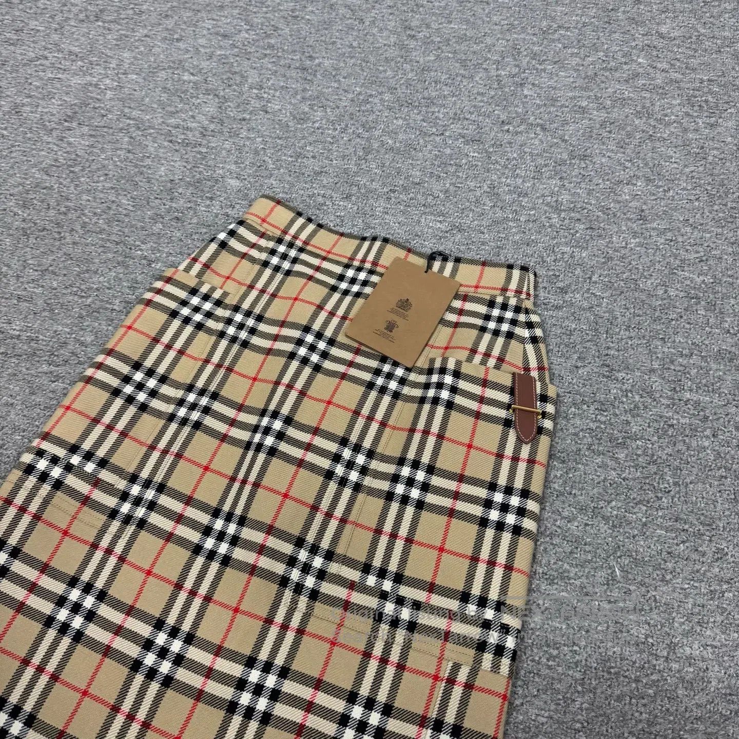 Burberry BURBERRY size 34 Grid-patterned leather buckle accessory f Size 26" / US 2 / IT 38 - 3 Thumbnail