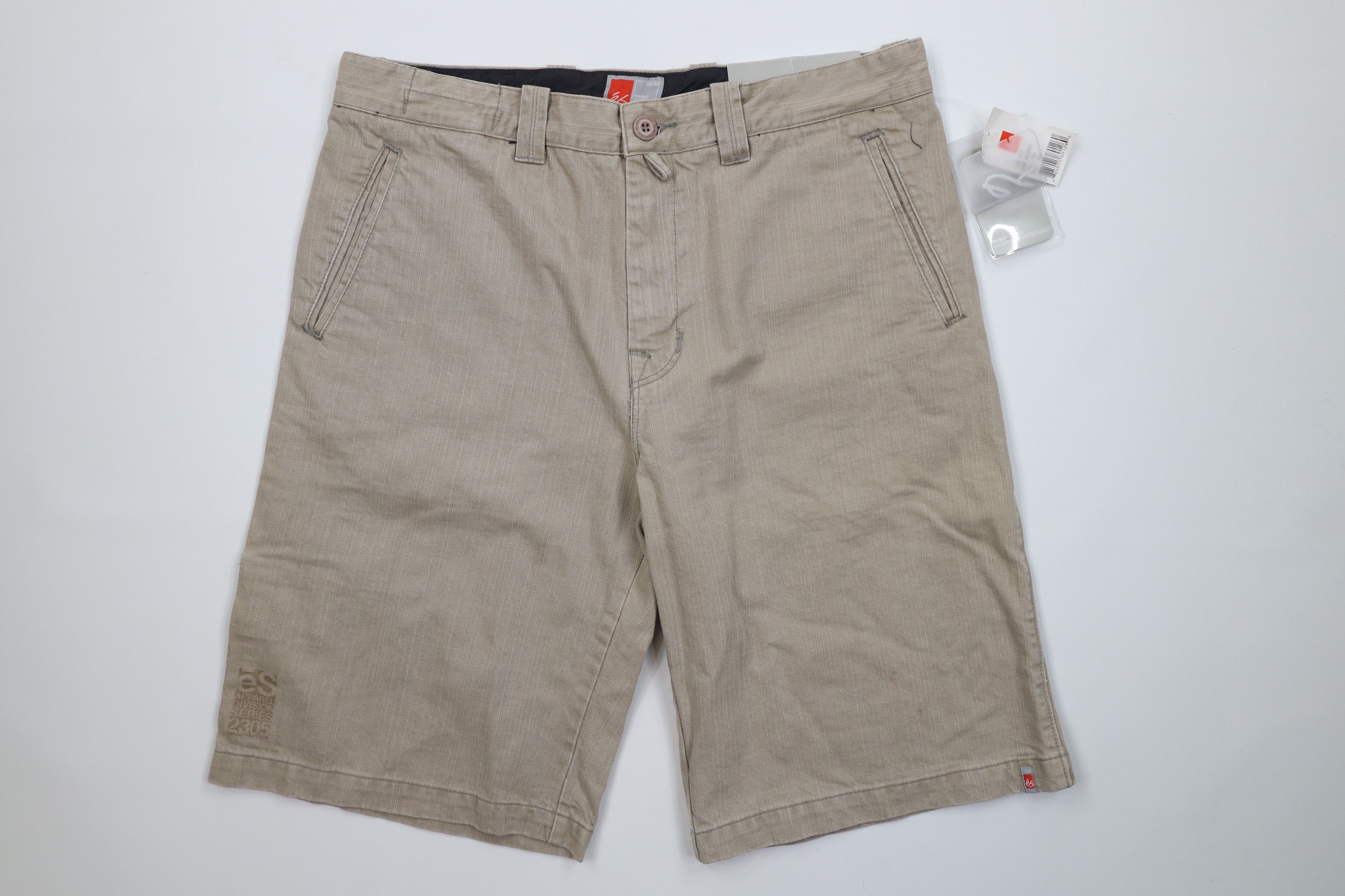 Vintage Deadstock Vintage 90s Y2K ES Skateboards Shorts Size US 34 / EU 50 - 1 Thumbnail