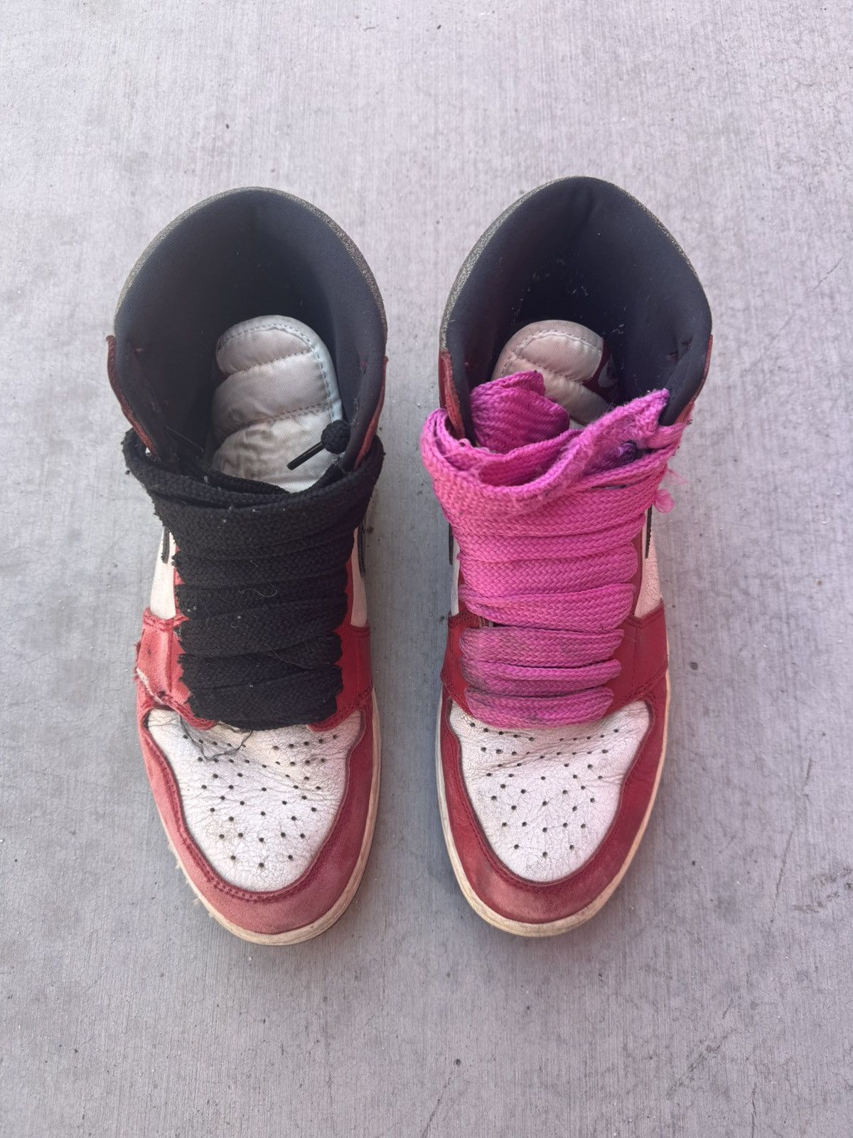 Jordan Brand JORDAN 1 RETRO HIGH OG CHICAGO LOST AND FOUND SIZE 12 Size US 12 / EU 45 - 3 Thumbnail
