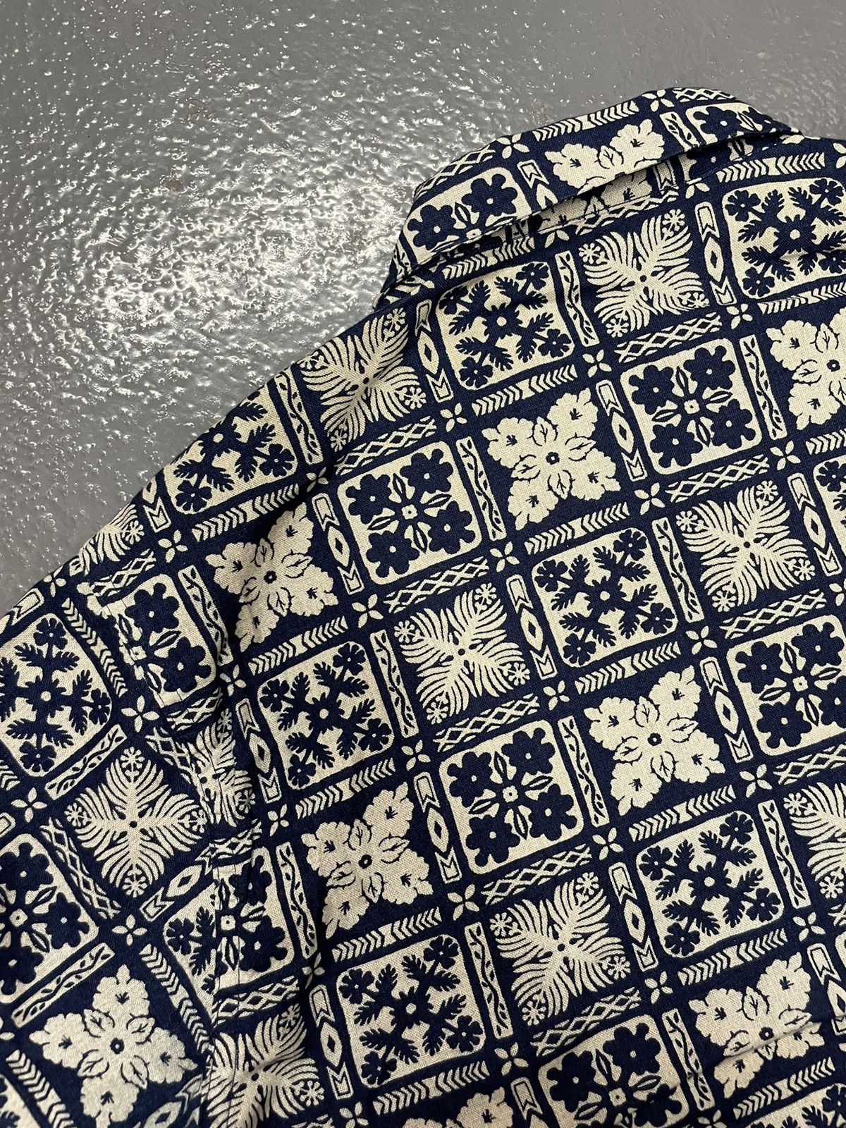 Shuttle Notes Master Cloth Indigo Floral Block Print Shirt Camp Collar Size US L / EU 52-54 / 3 - 11 Thumbnail