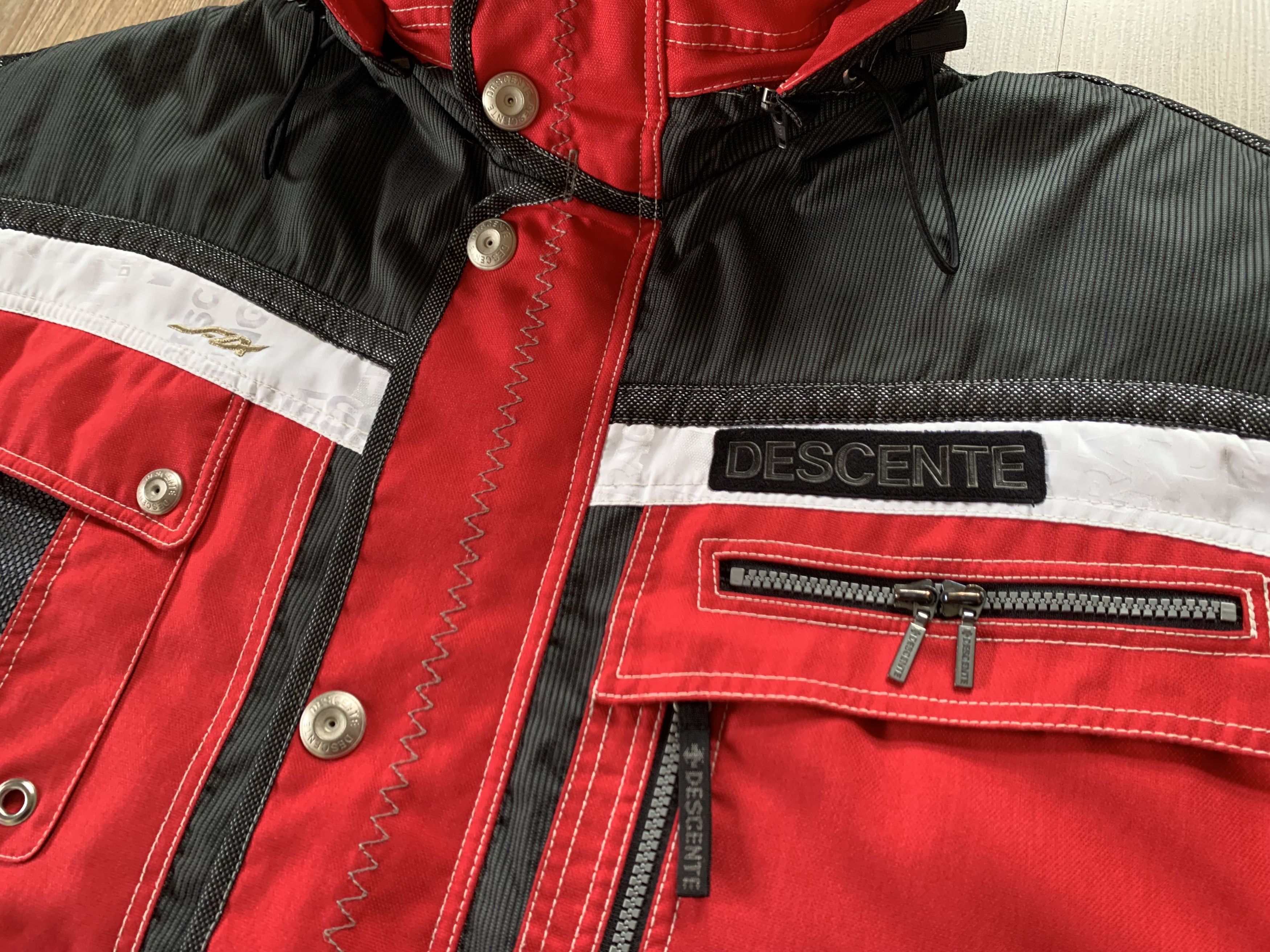 Japanese Brand × Vintage Vintage Descente Suisse Ski Team Winter Ski Jacket Size US L / EU 52-54 / 3 - 6 Thumbnail