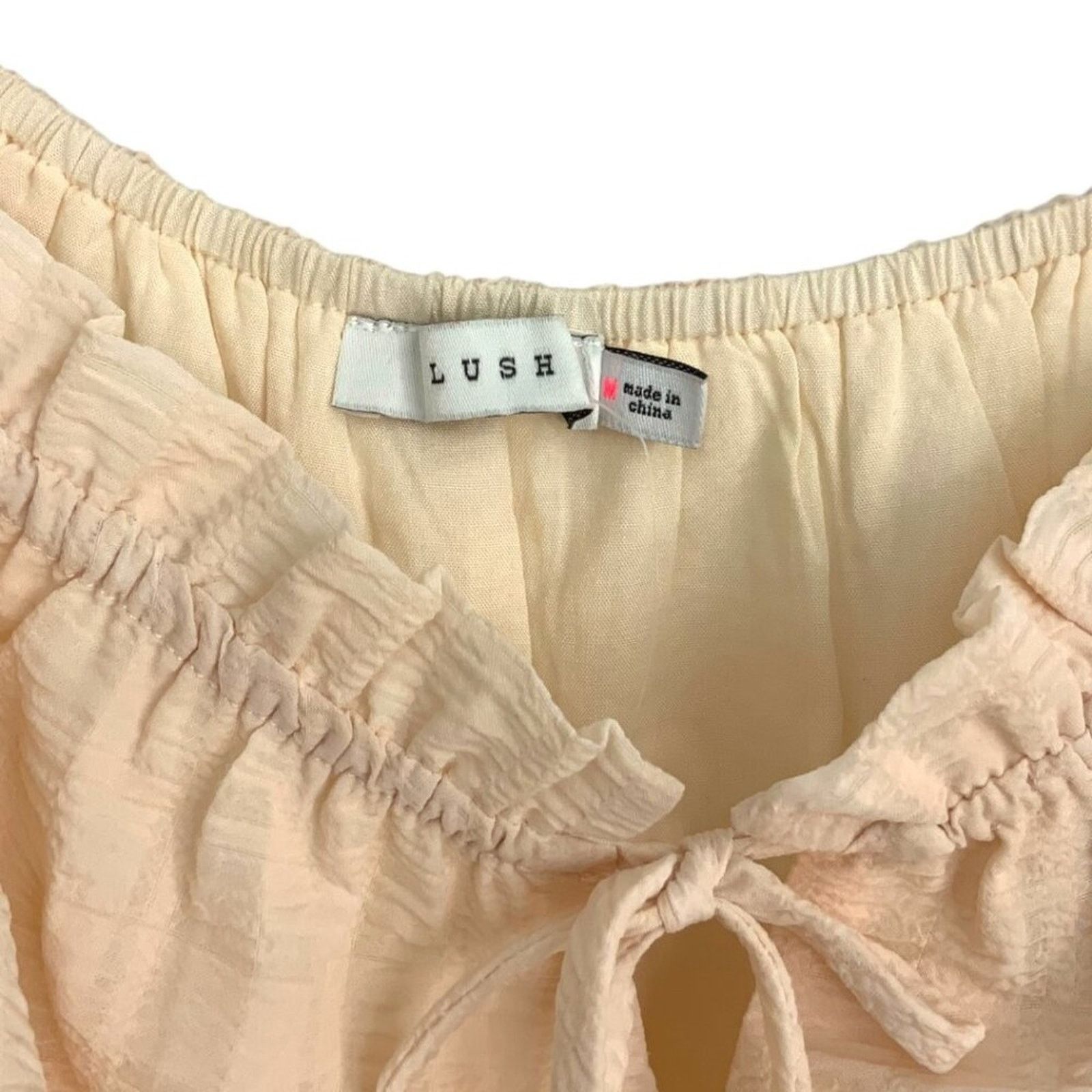 Other Lush Puff Sleeve Tie Front Blouse Cream Size Medium NWOT Size M / US 6-8 / IT 42-44 - 3 Thumbnail