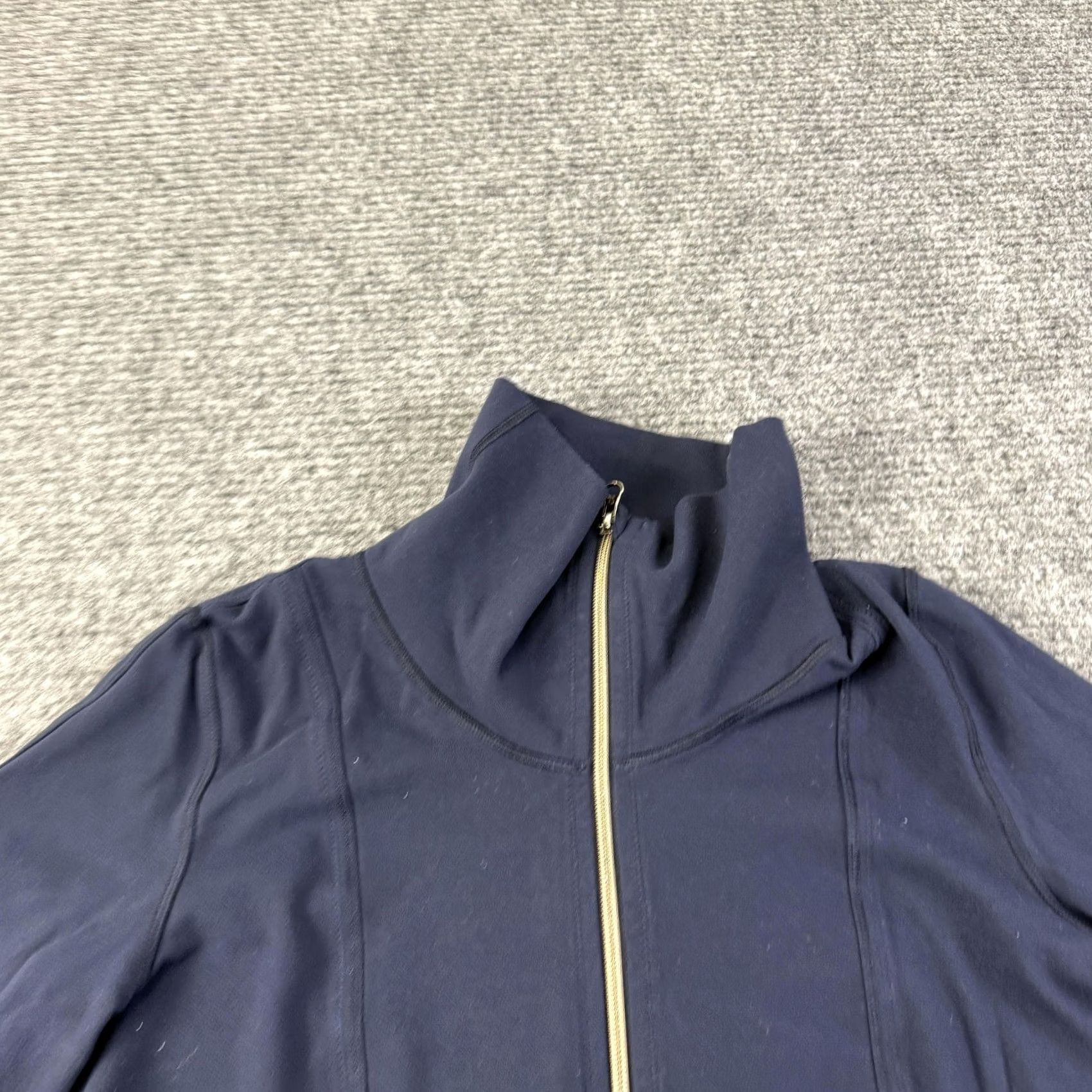 Lululemon Lululemon Jacket Womens 6 Blue Full Zip Track Athletic Running Yoga Slim Fit Size M / US 6-8 / IT 42-44 - 5 Thumbnail