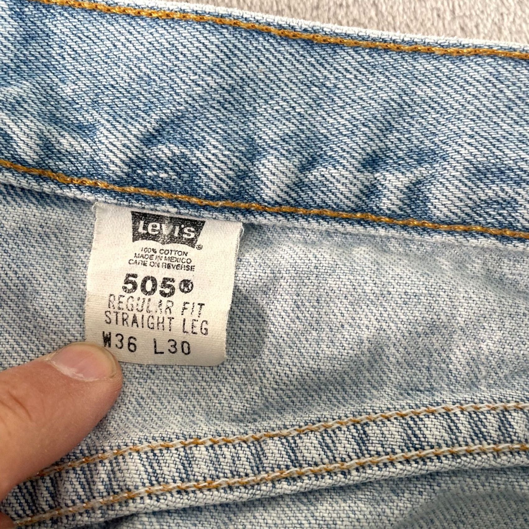 Levi's VINTAGE Levi's 505 Jeans Mens 34x30 Light Blue Straight Distressed Denim 5-Pocket USA 90s Mens Size US 34 / EU 50 - 2 Thumbnail
