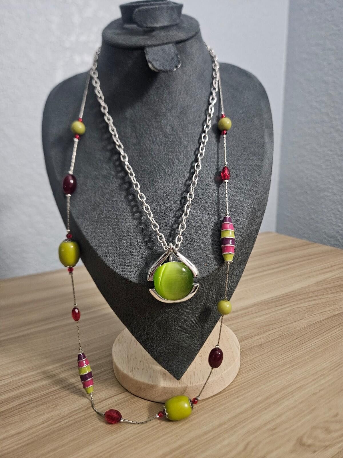 Other 2 piece green necklace set Size ONE SIZE - 1 Thumbnail