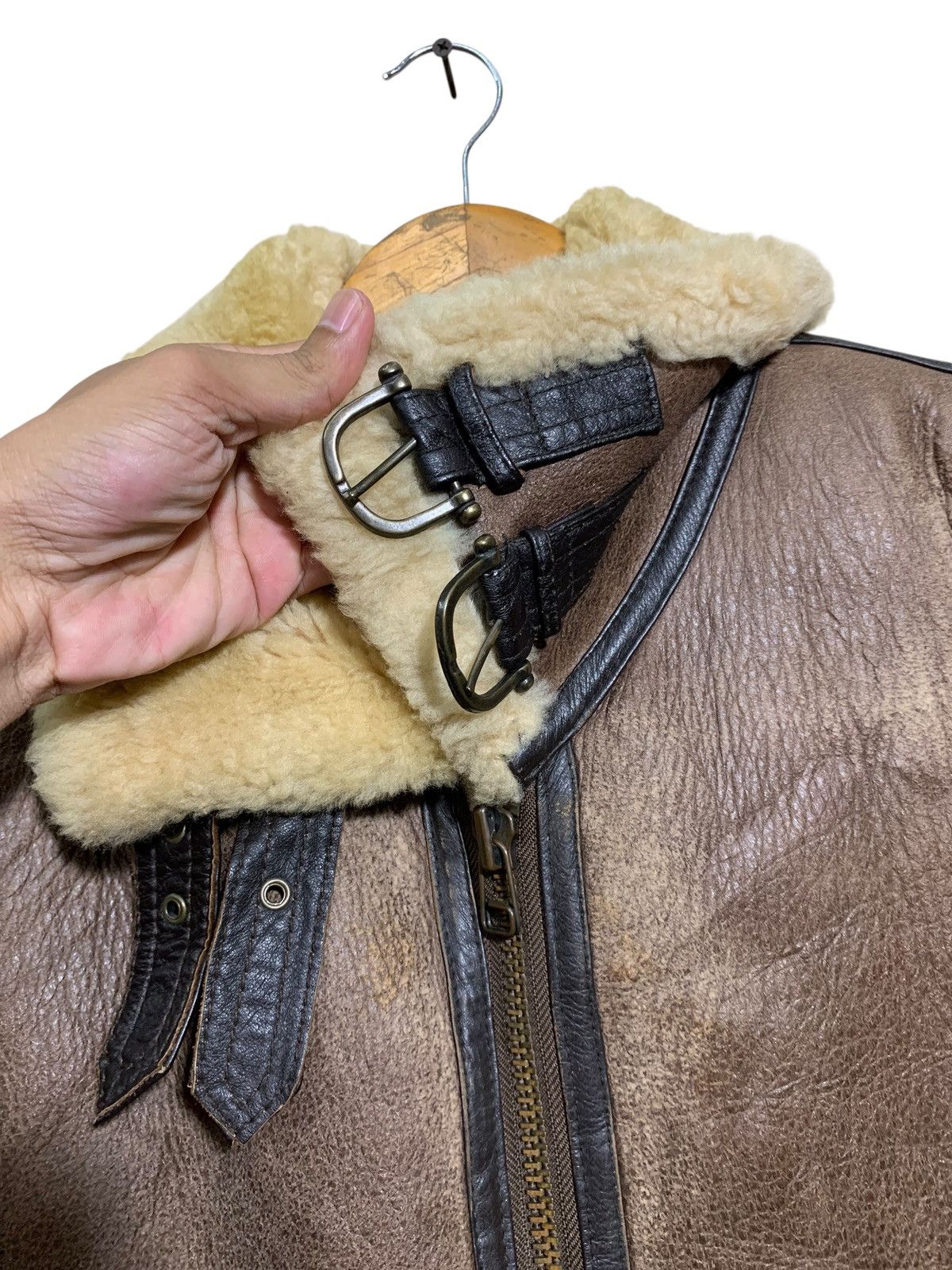 Cockpit USA 🔥VTG TYPE B-3 SHEEPSKIN LEATHER JACKET Size US L / EU 52-54 / 3 - 5 Thumbnail
