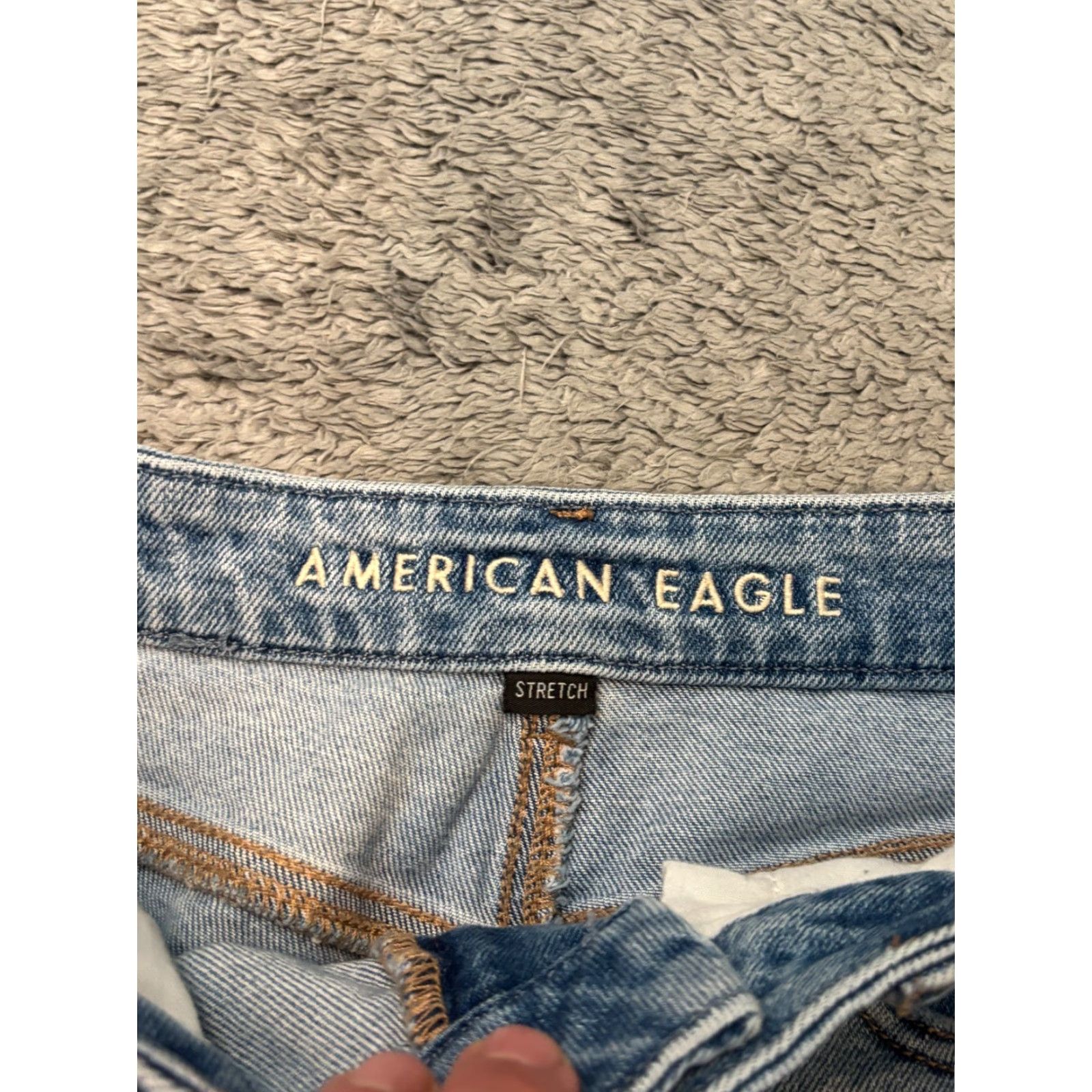 American Eagle Outfitters VINTAGE American Eagle Outfitters Curvy Mom Jeans Women’s 6R Blue Light Wash Denim Jeans Women Size 28" / US 6 / IT 42 - 2 Thumbnail