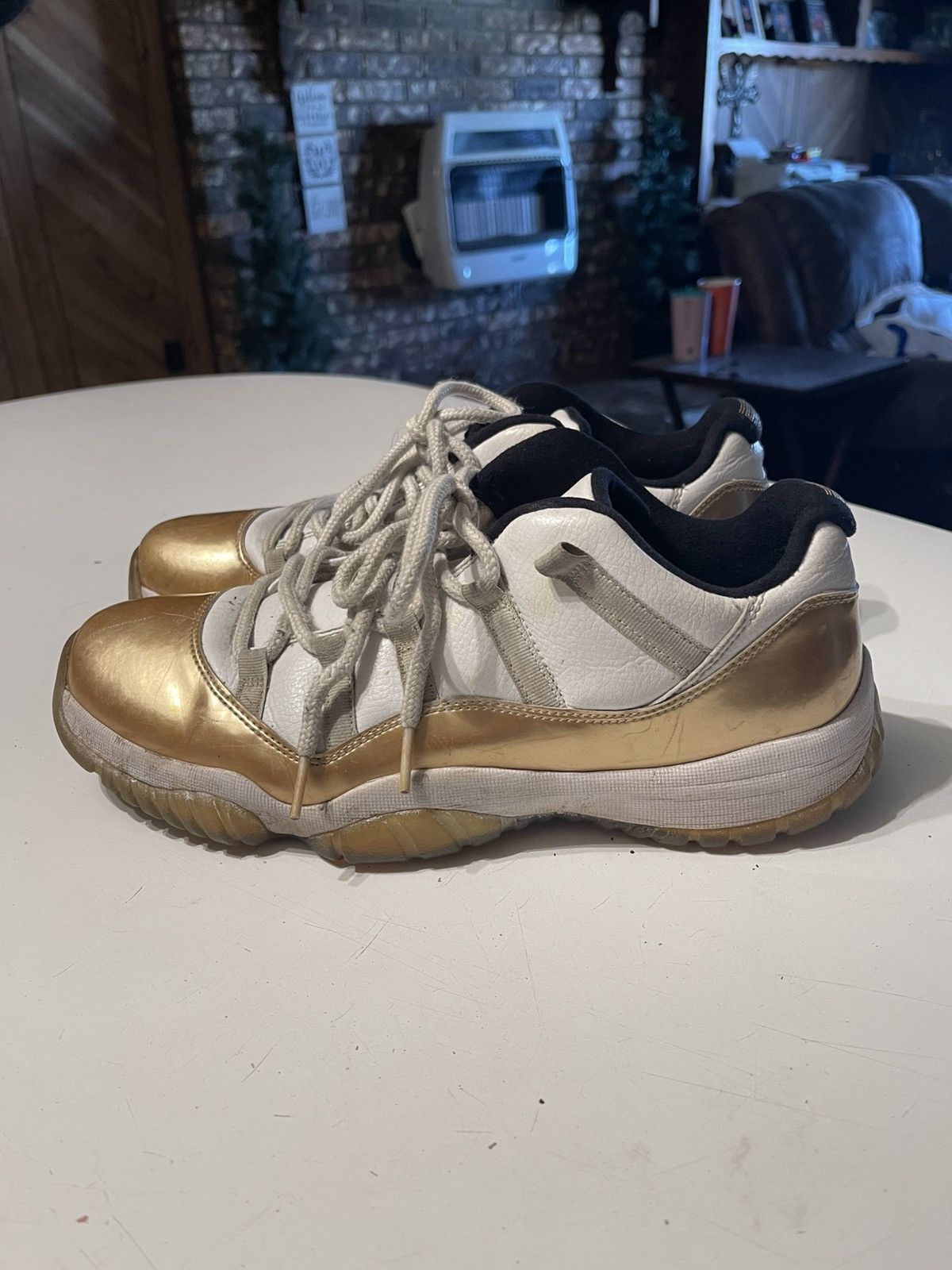 Nike Air Jordan 11 Retro Low Closing Ceremony Size 11 Sneakers Size US 11 / EU 44 - 4 Thumbnail