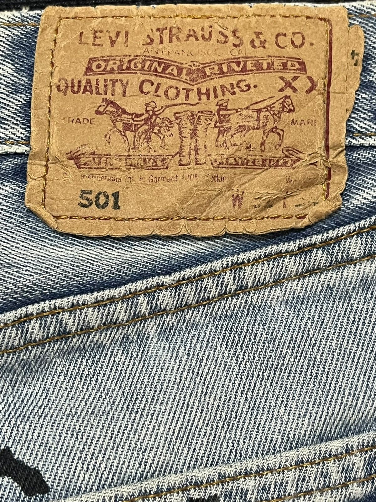 Levi's Vintage Clothing Vintage Levi’s 501 Looney Tunes Printed Denim Size US 31 - 11 Thumbnail
