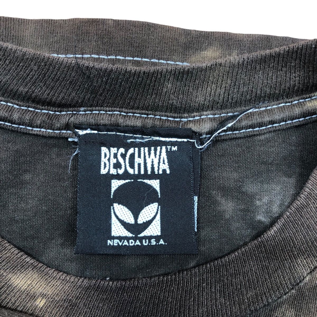 Alien Workshop × Vintage Pick!! Vtg 90's BESCHWA By Alien Workshop Acid Wash Tshirt Size US L / EU 52-54 / 3 - 5 Thumbnail