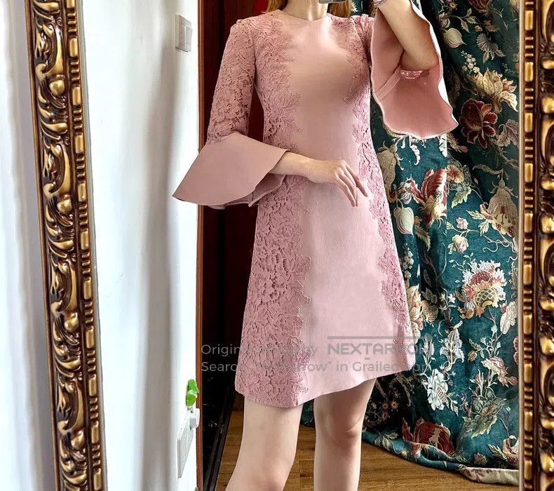 Valentino Valentino Pink lace cut-out flared sleeve dress Size S / US 4 / IT 40 - 3 Thumbnail
