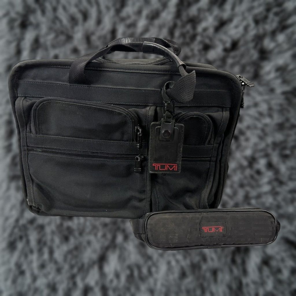 Tumi VINTAGE Tumi Alpha Ballistic Nylon Expandable Briefcase Black Medium Business Mens Size ONE SIZE - 1 Thumbnail