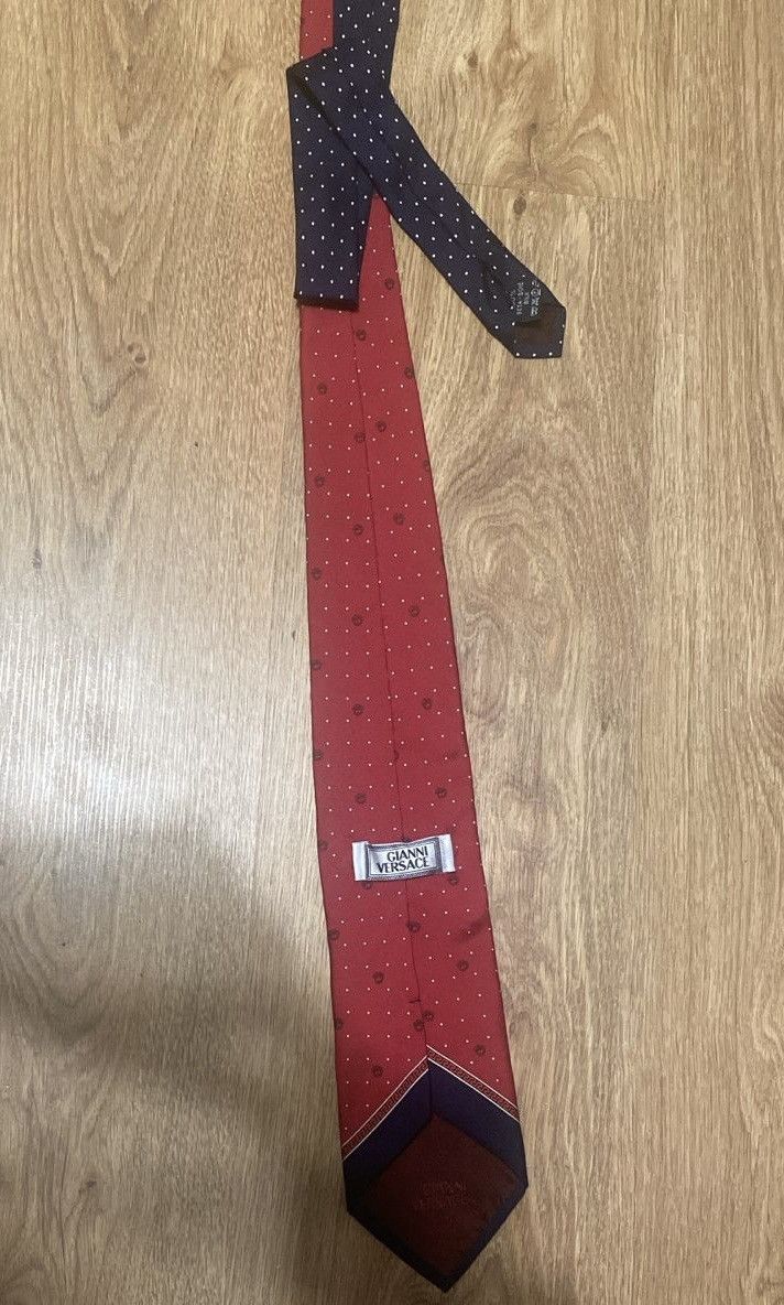 Versace Gianni Versace Vintage Medusa Silk Tie Made in Italy Size ONE SIZE - 3 Thumbnail