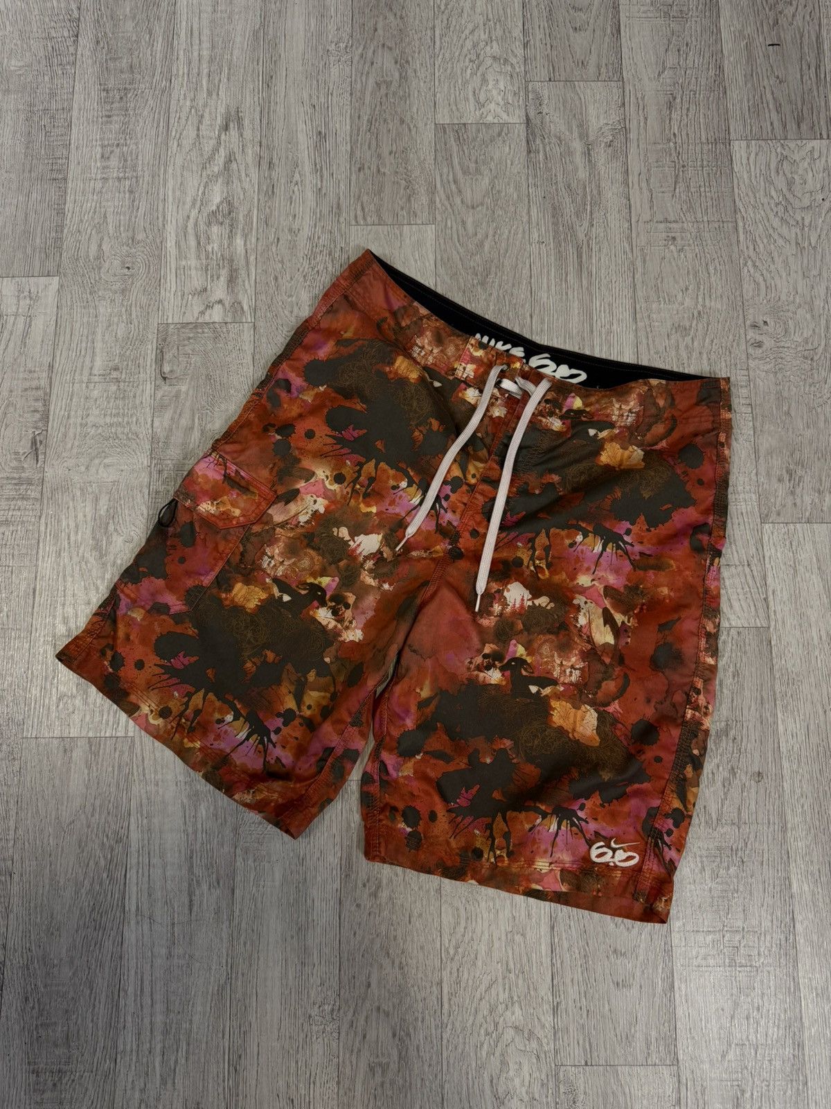 Nike Nike 6.0 vintage streetwear crazy shorts Size US 34 / EU 50 - 1 Thumbnail