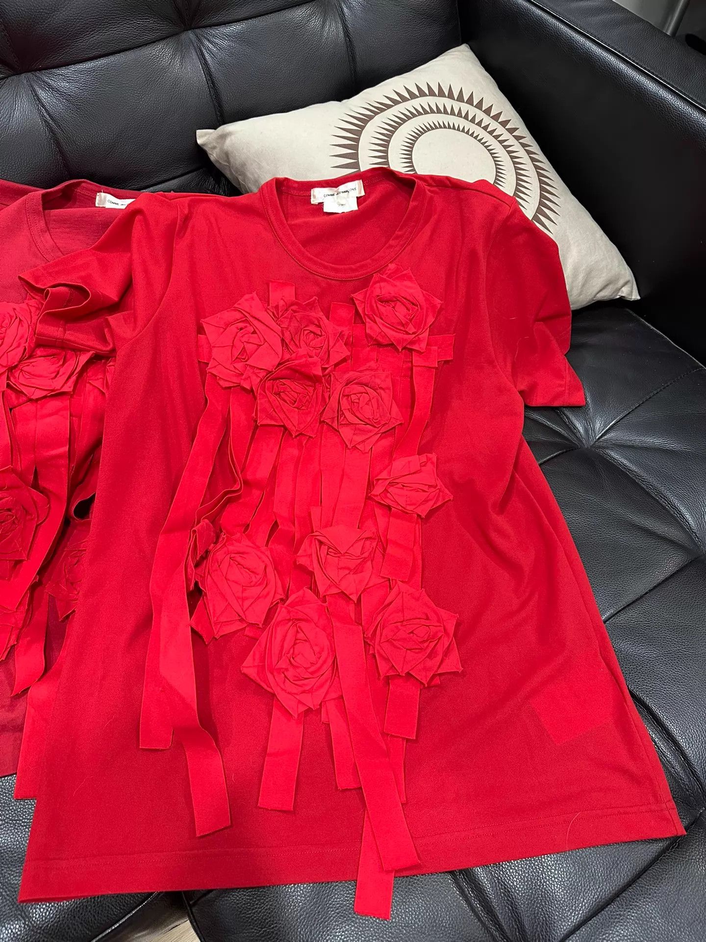 Comme des Garcons Comme des Garçons 15ss Blood Rose Polyester T-Shirt Size L / US 10 / IT 46 - 1 Thumbnail