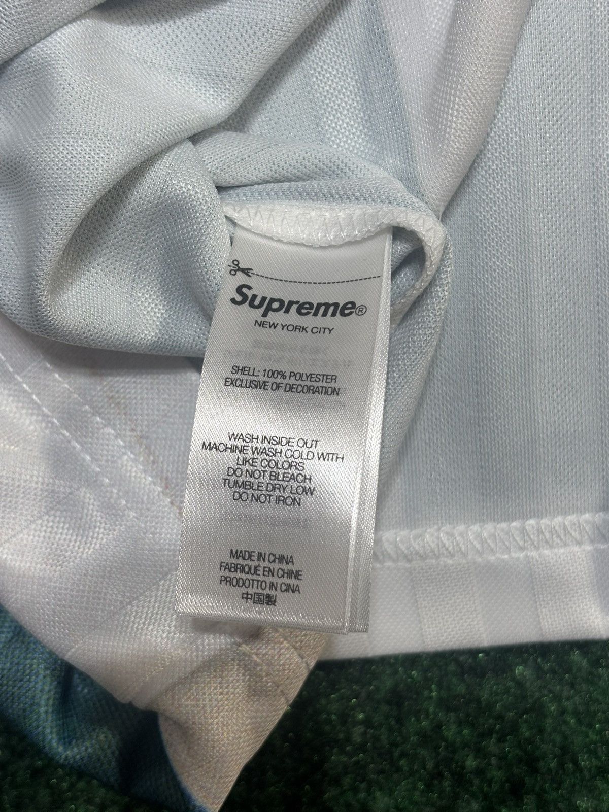 Damien Hirst × Supreme SUPREME DAMIEN HIRST SOCCER JERSEY 'WHITE' SIZE M Size US M / EU 48-50 / 2 - 9 Thumbnail