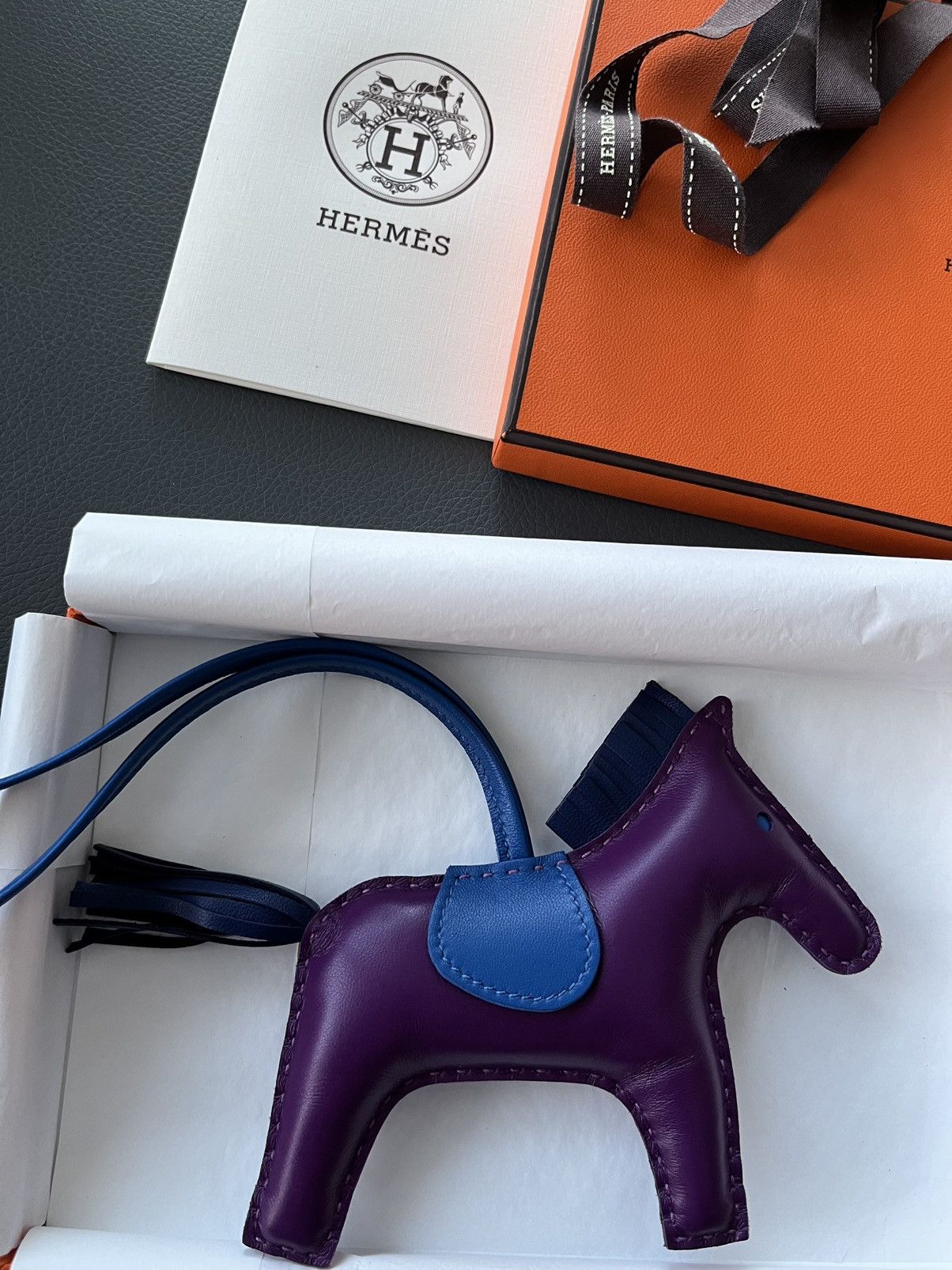 Hermes Rare Brand New Hermes Rodeo MM Leather Horse Charm Size ONE SIZE - 9 Thumbnail