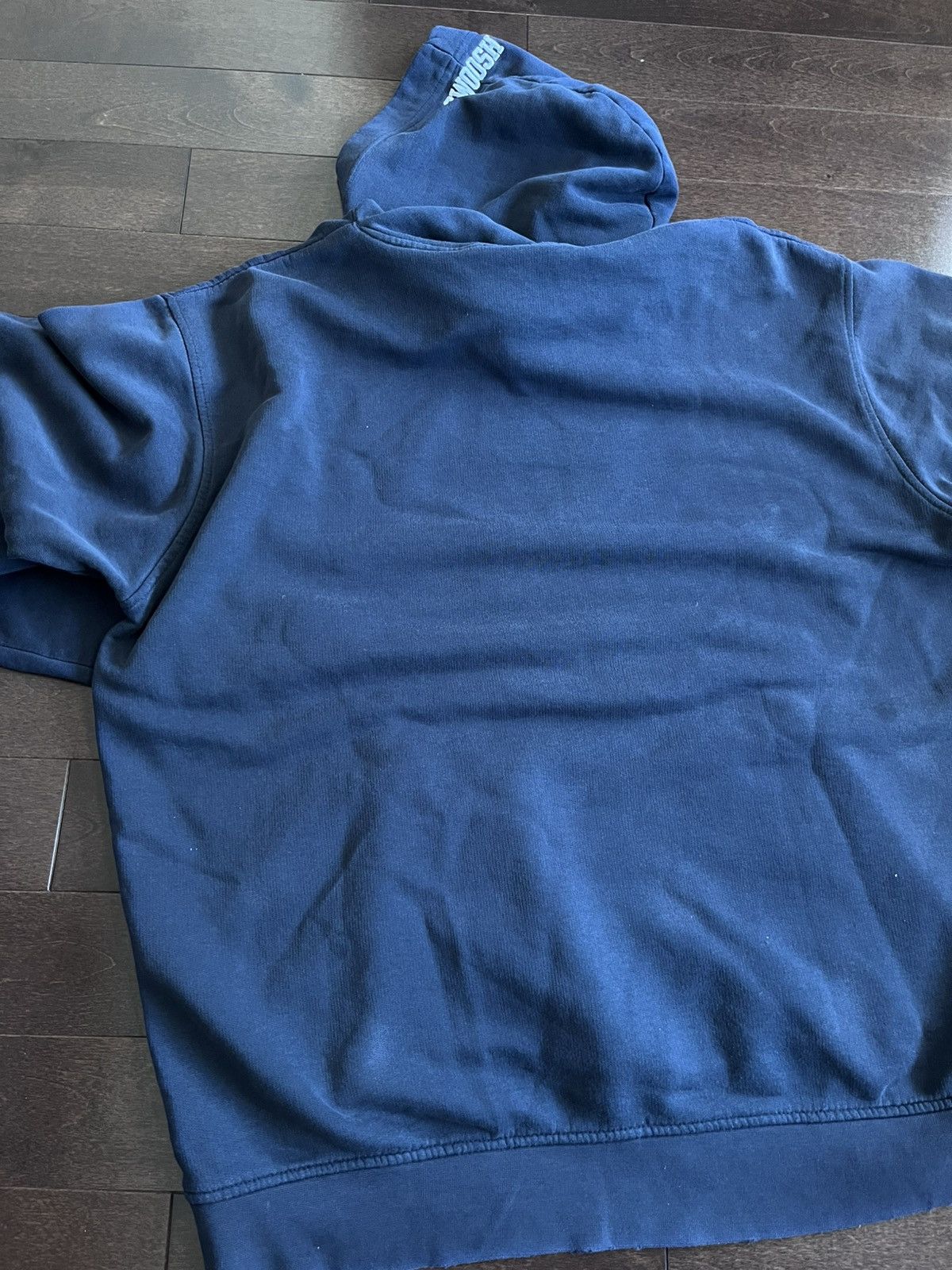 Nike Vintage Nike Center Swoosh Logo y2k 90’s Distressed Hoodie Size US L / EU 52-54 / 3 - 4 Thumbnail