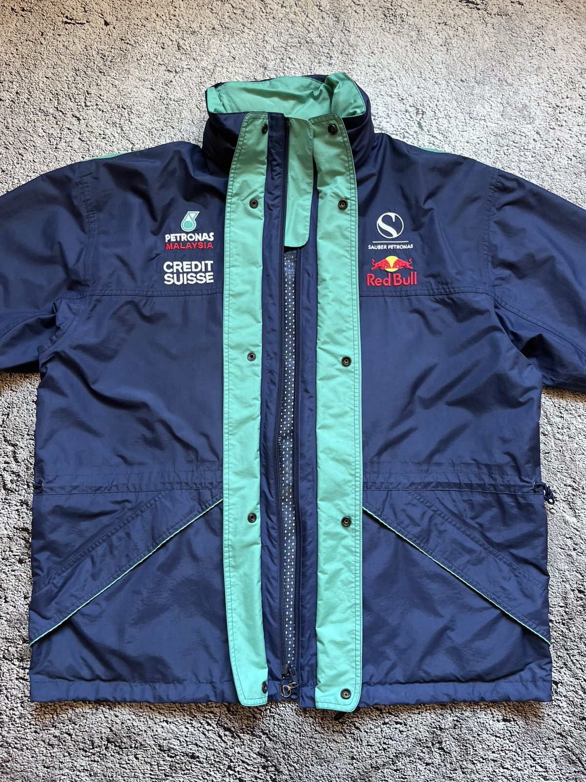 Red Bull Red Bull Sauber Petronas F1 Racing Team Jacket Size M Size US M / EU 48-50 / 2 - 16 Thumbnail