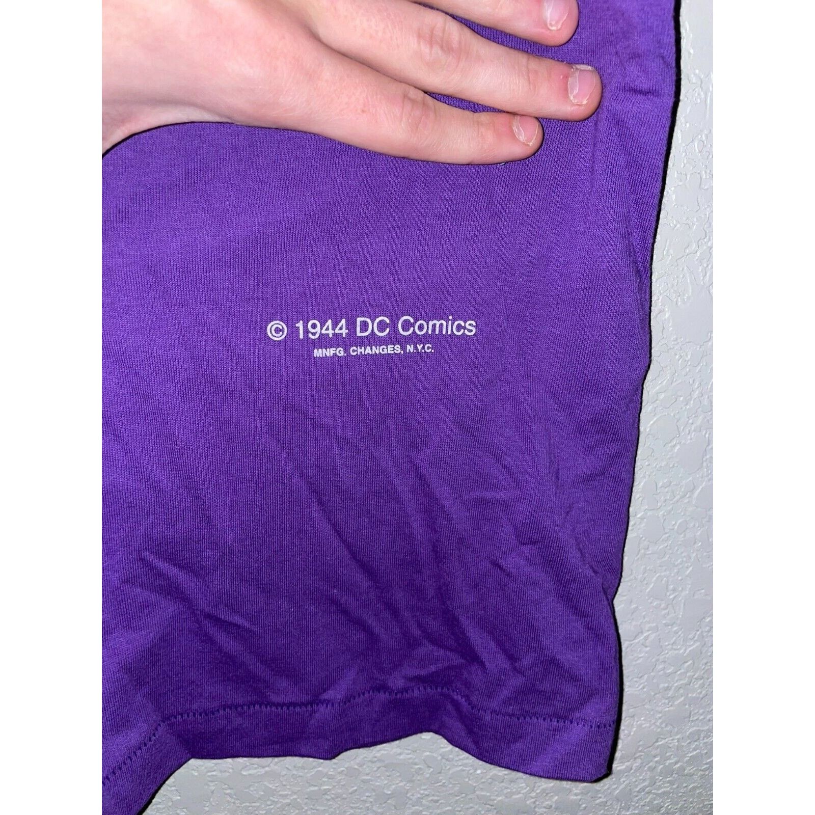 Vintage Vintage DC Comics Superman Shirt Purple Yellow Logo 90s VTG Size US L / EU 52-54 / 3 - 6 Thumbnail
