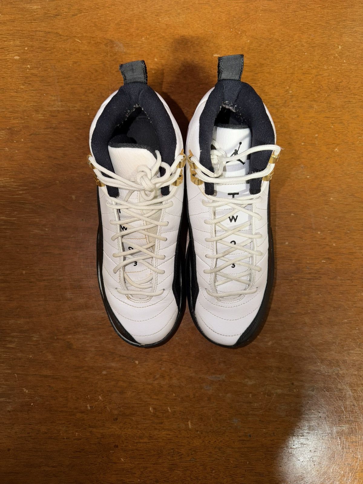 Nike Air Jordan 12 Retro GS Taxi 2013 size 6Y Size US 6 / EU 39 - 3 Thumbnail