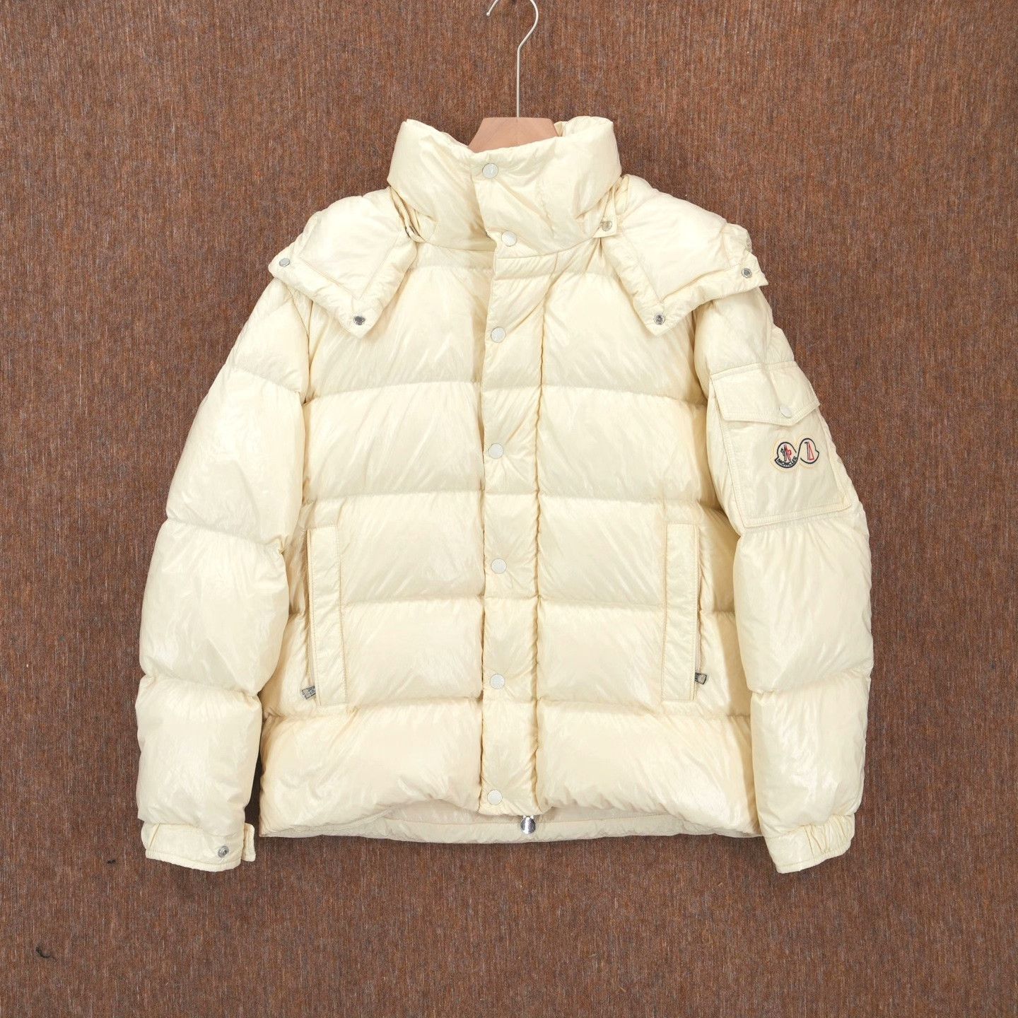 Moncler Moncler Special Down White Heavy Coat L Men Size US L / EU 52-54 / 3 - 1 Thumbnail