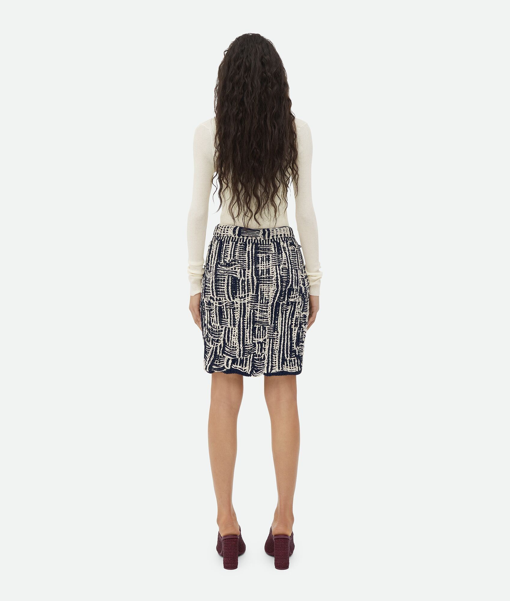 Bottega Veneta o1bcso1str0725 Cotton Intrecciato Skirt in Navy/Dove Size 27" / US 4 / IT 40 - 3 Thumbnail
