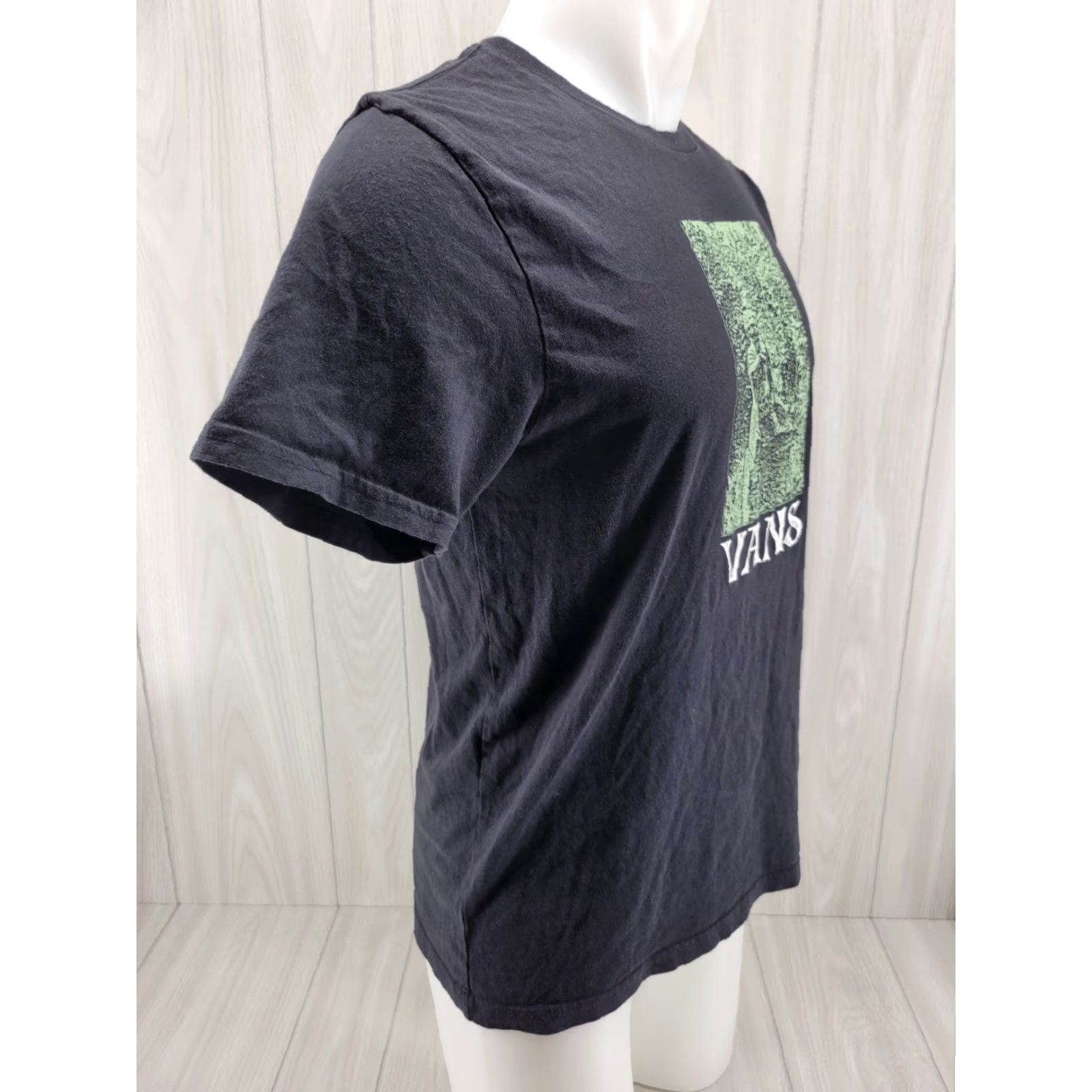 Vans VANS Logo Statue Graphic Shirt Mens Size M Tee Black Short Sleeve Crew Neck VANS Shirt Mens M Black Statue Graphic 90s/Classic Logo Size US M / EU 48-50 / 2 - 4 Thumbnail