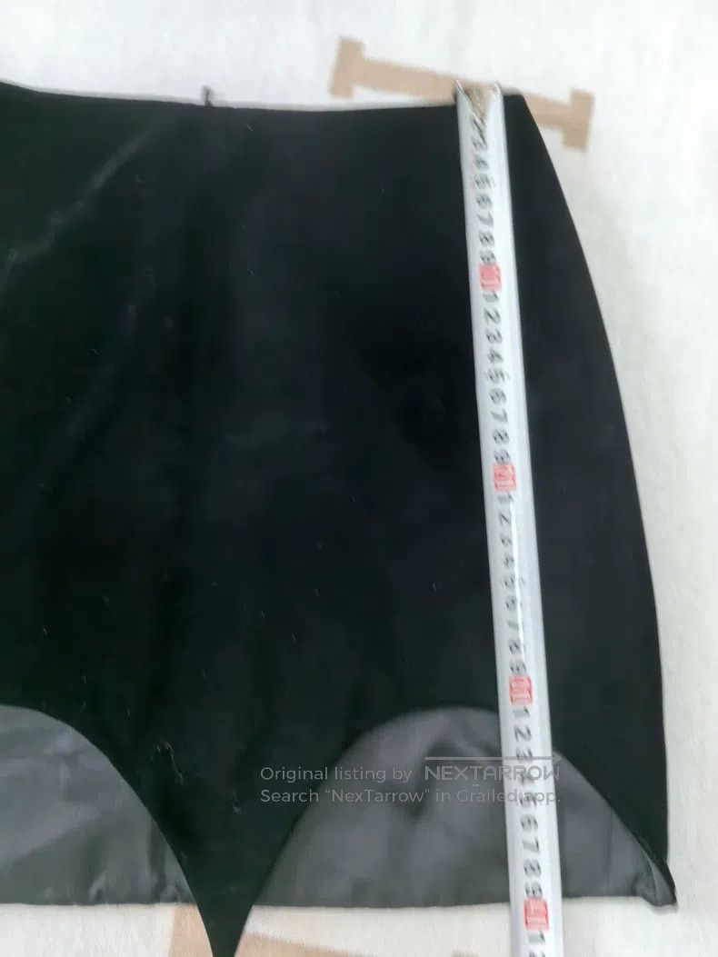 Saint Laurent Paris Saint Laurent Paris size F34 Black Velvet Midi Skirt Size 23" - 6 Thumbnail