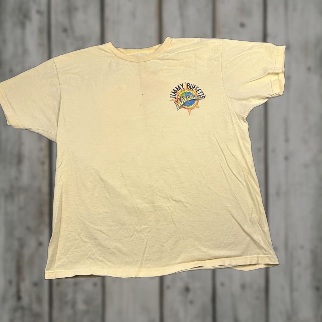 VINTAGE Margaritaville Shirt Mens XL Yellow Pirate Parrot 90s Jimmy Buffett Concert Graphic Print Crew Neck Cotton T-Shirt