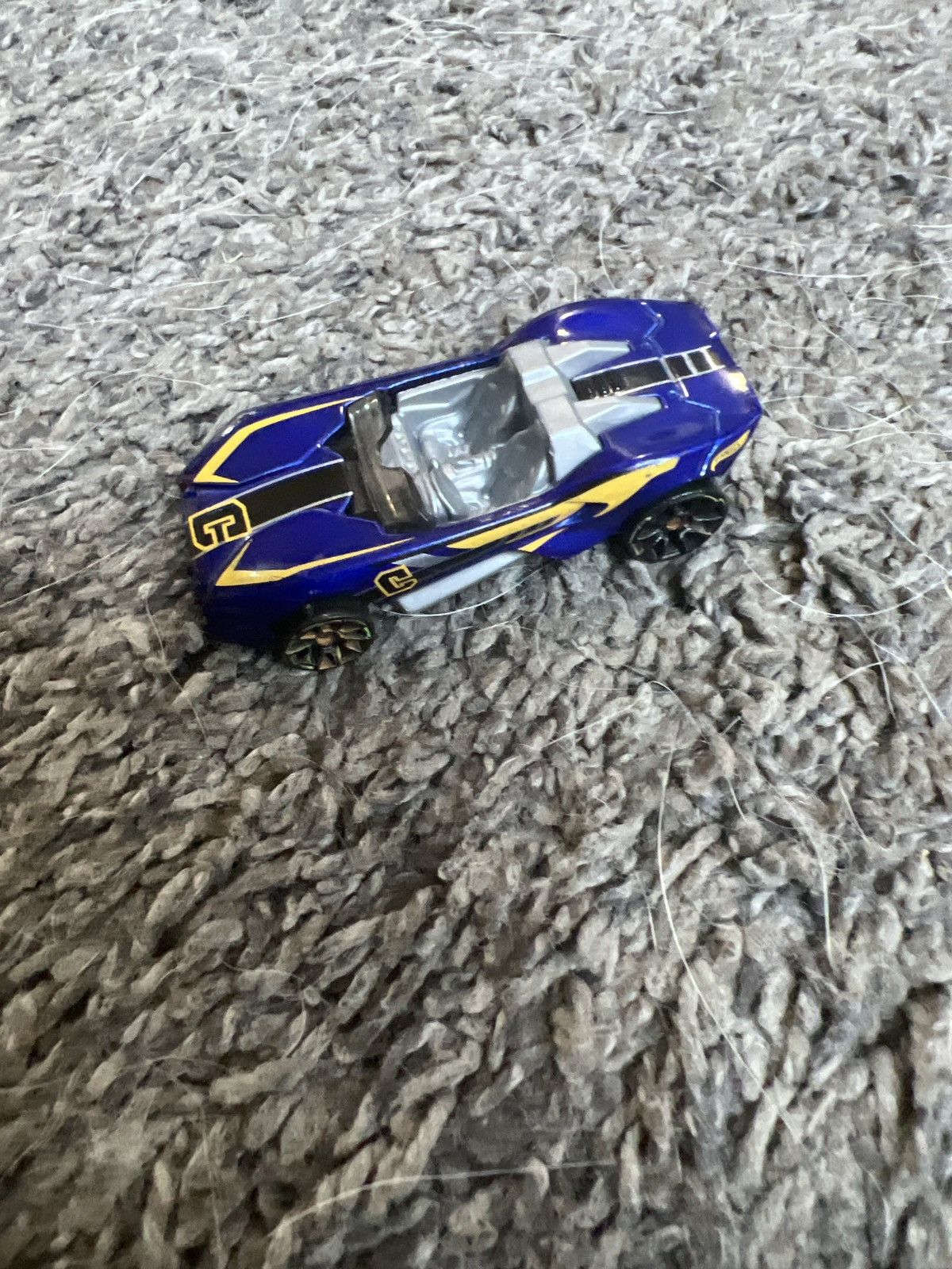 Hypebeast 2014 Mattel Hot Wheels Carbonic Size ONE SIZE - 1 Thumbnail