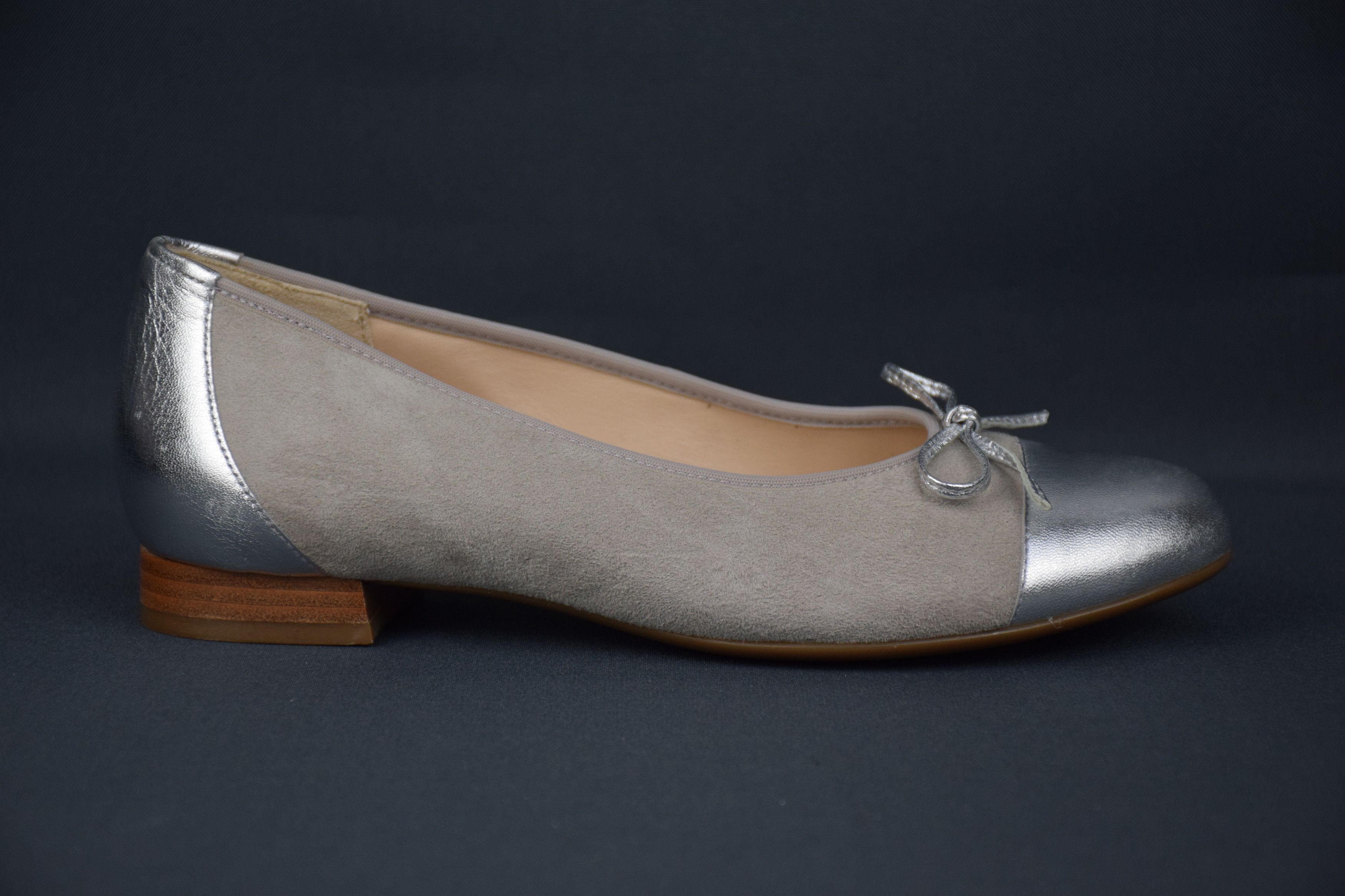 Handmade HASSIA Fermo-G Gray Bow Suede Ballet US 6 UK 3.5 Eu 37 Size US 6 / IT 36 - 2 Thumbnail