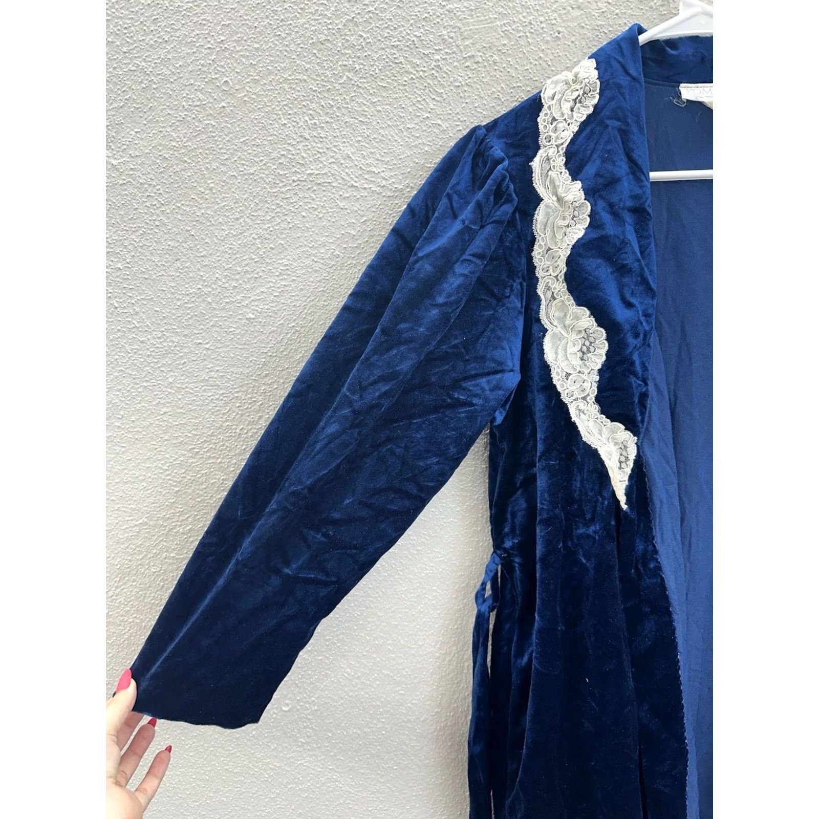 Vintage Komar Womens Robe Size Small Blue Velour Lace Nightgown Housecoat Vintage 80s Velour Robe Knotted Belt Lightweight 80s Womens Size ONE SIZE - 3 Thumbnail