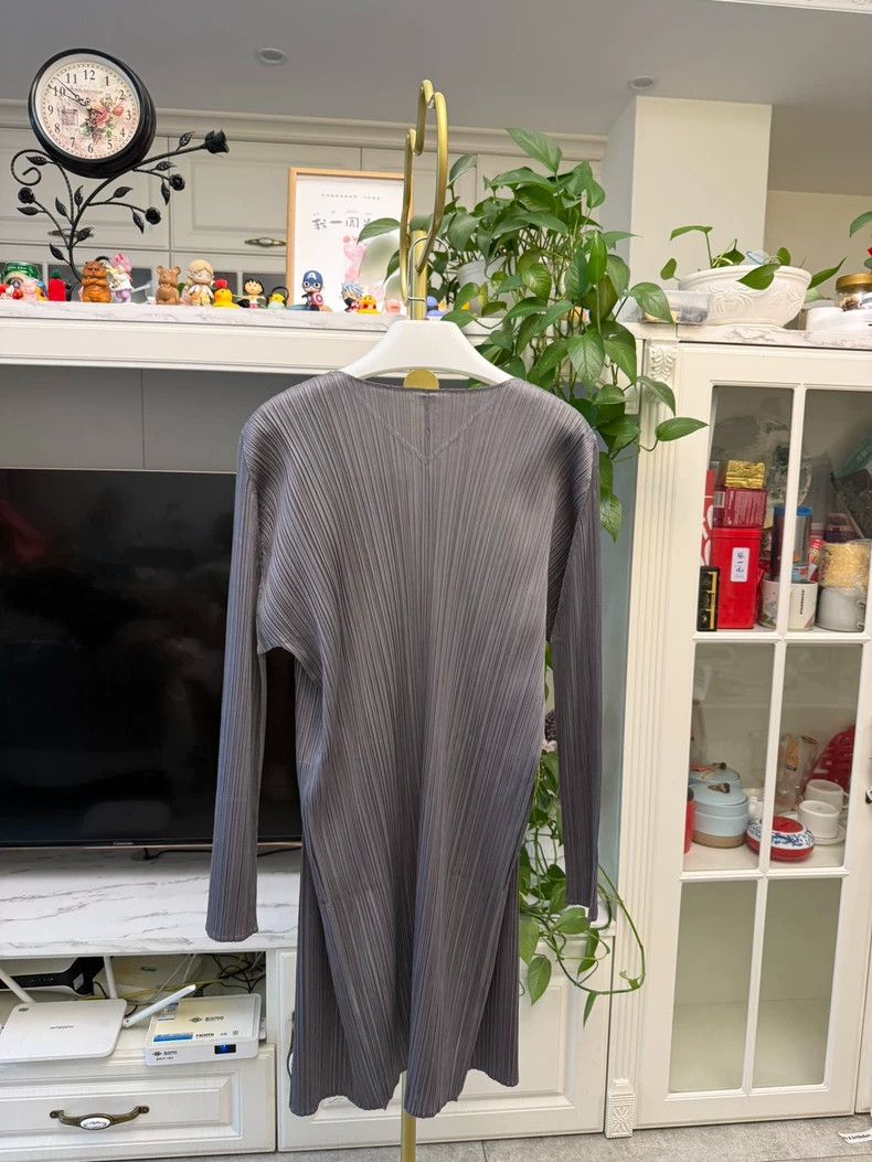 Issey Miyake Issey Miyake size:5 Grey pleated cardigan Size XS / US 0-2 / IT 36-38 - 7 Thumbnail