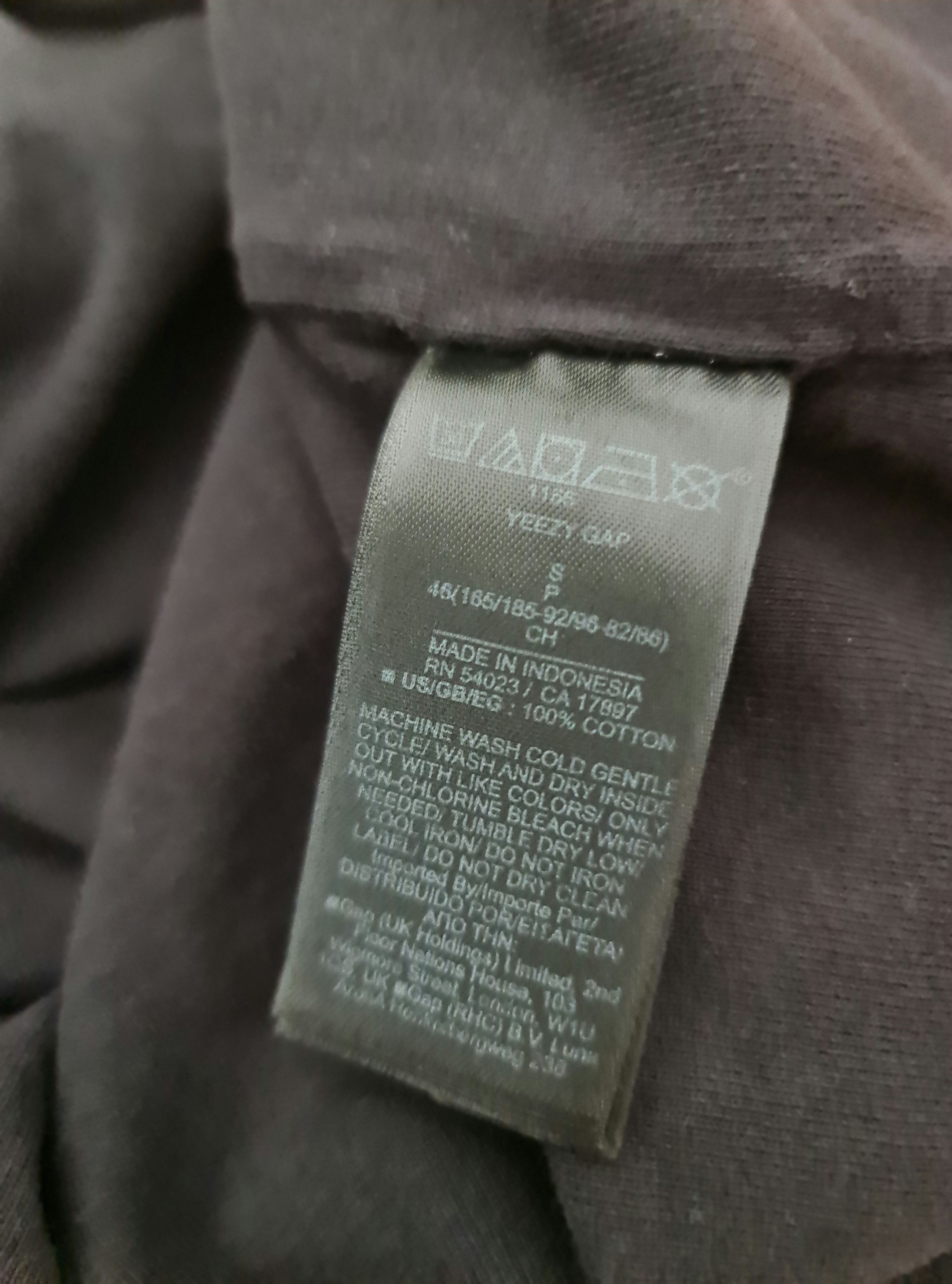 Balenciaga × Gap × Yeezy YEEZY GAP ENGINEERED BY BALENCIAGA NO SEAM TEE (SMALL LOGO) Size US S / EU 44-46 / 1 - 6 Thumbnail