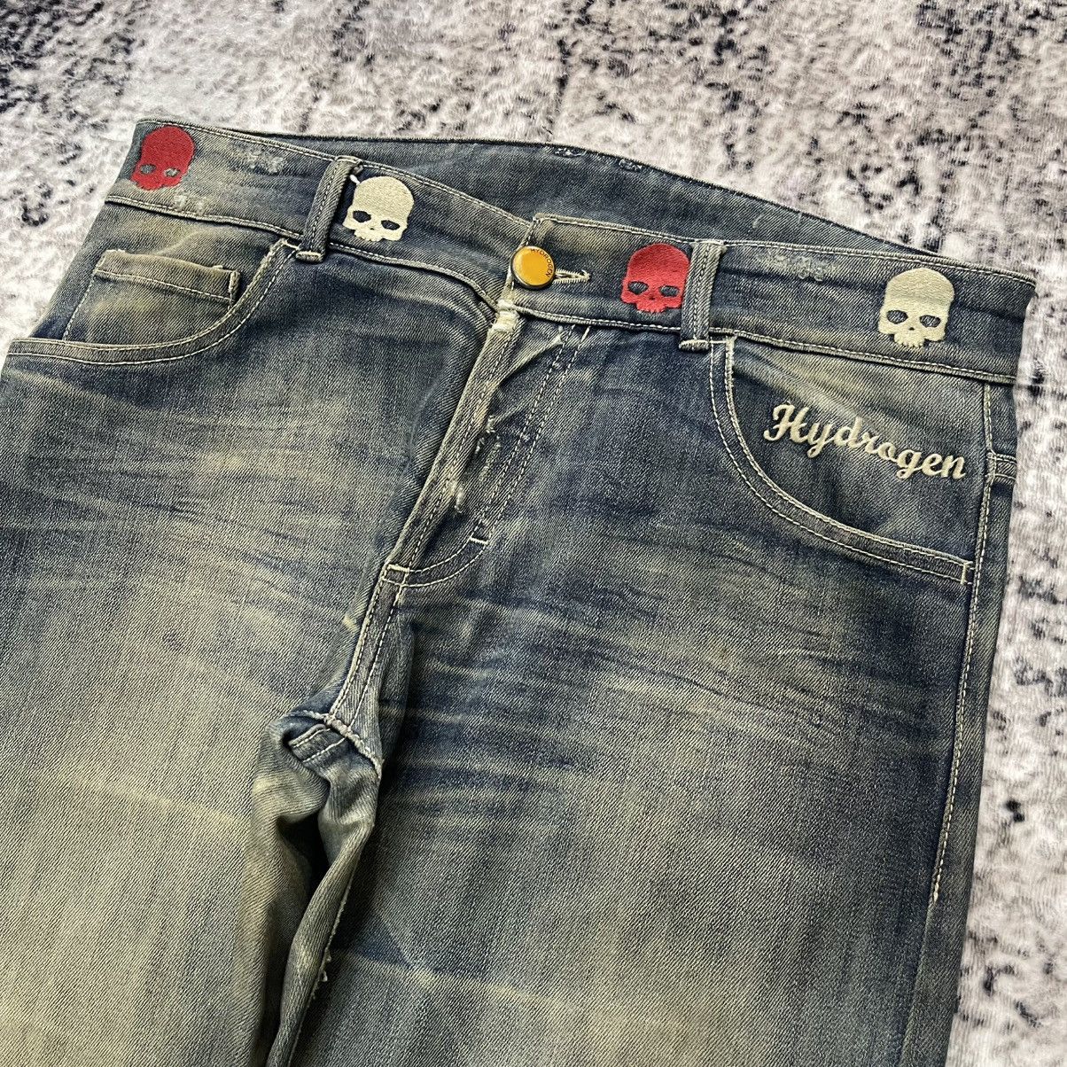 Mastermind Japan × Roen Hydrogen Japan Embroidered Skull Mud Wash Distressed Jeans Size US 31 - 5 Thumbnail