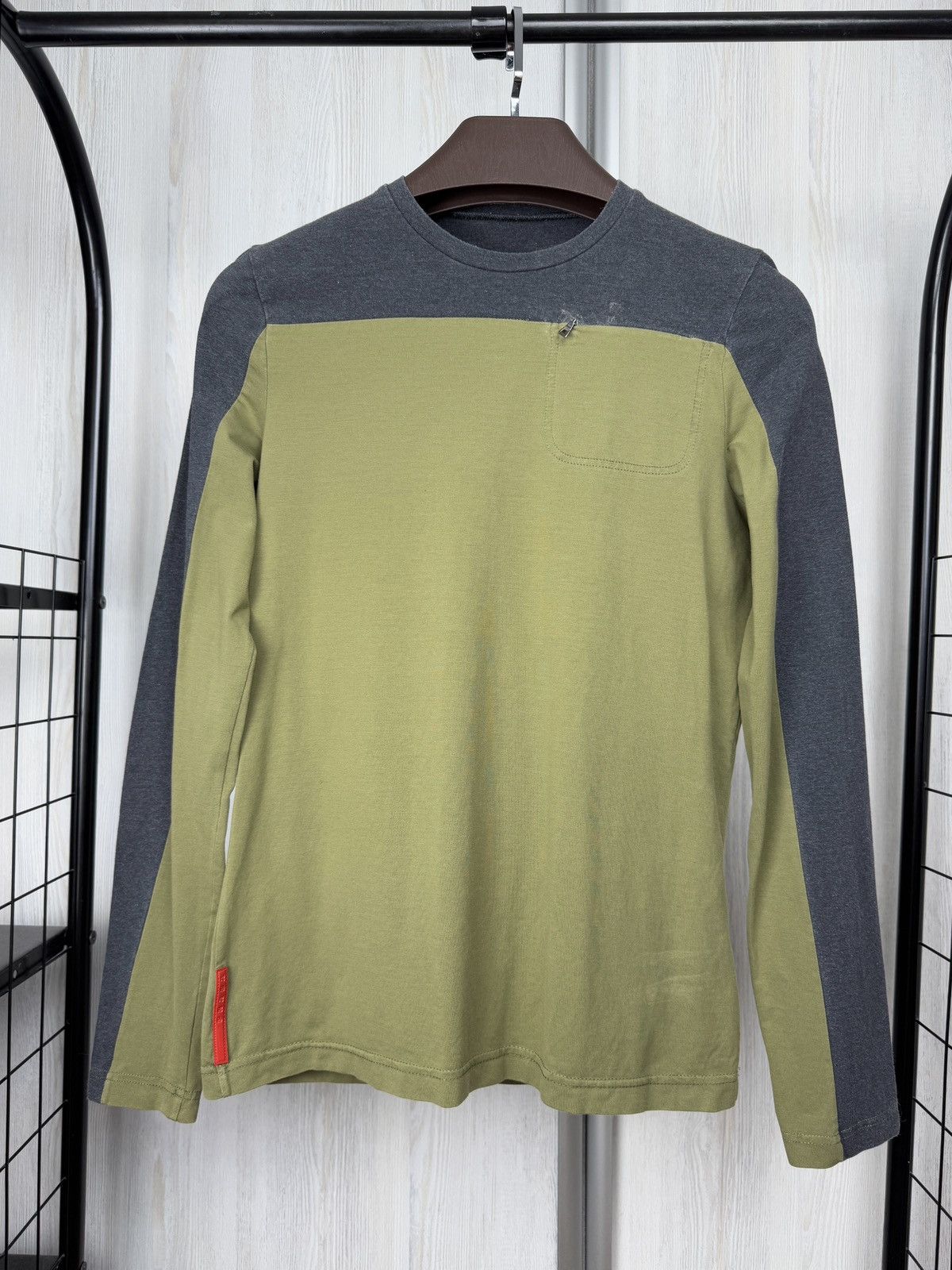 Prada 00’s Prada 2 Tone Zip pocket top Long-sleeve tee shirt y2k Size M / US 6-8 / IT 42-44 - 2 Thumbnail