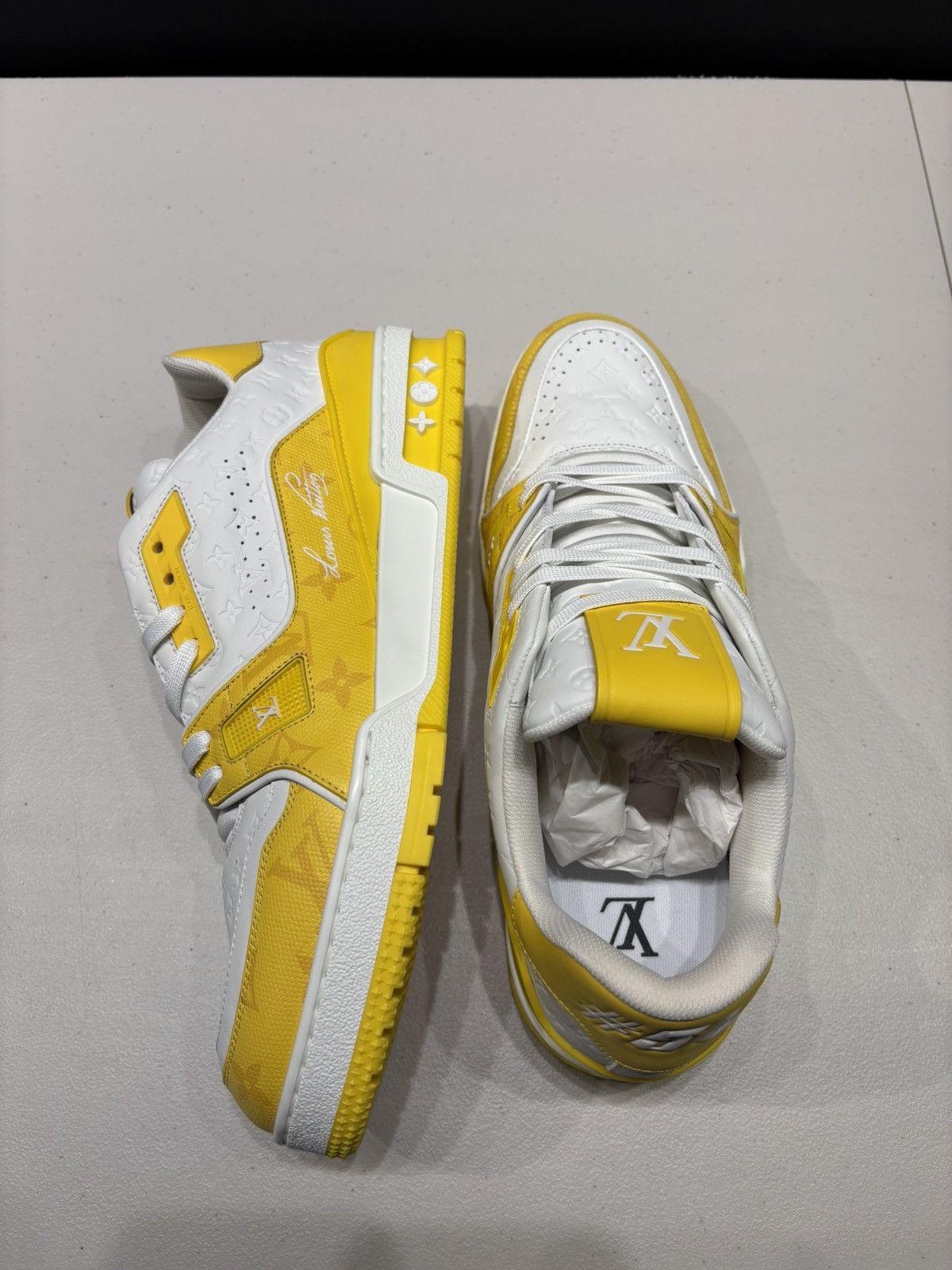Louis Vuitton Louis Vuitton Yellow 54 Trainers Size US 10 / EU 43 - 9 Thumbnail