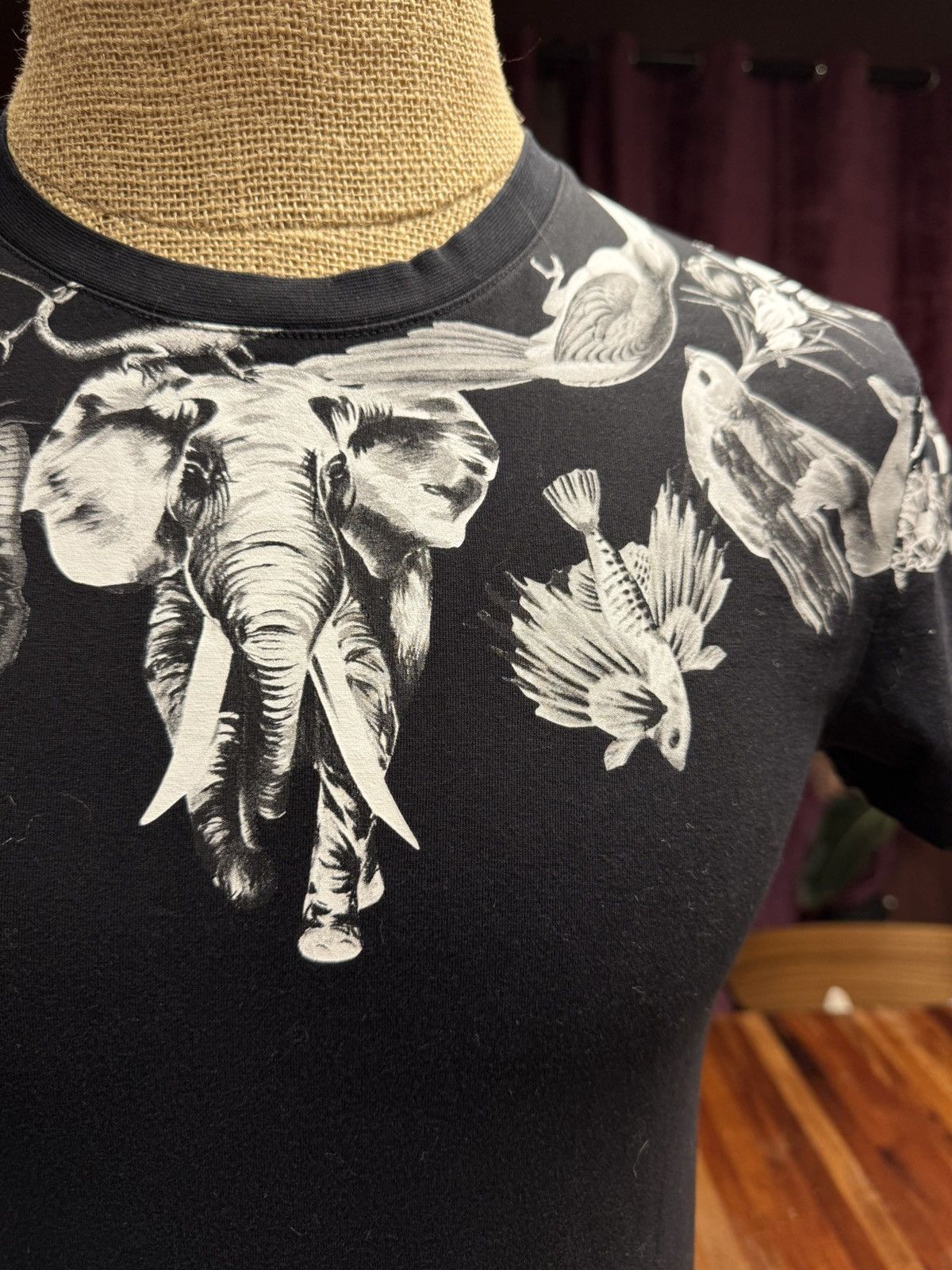 Other Bold Black Tee with Wildlife Art Size US S / EU 44-46 / 1 - 4 Thumbnail