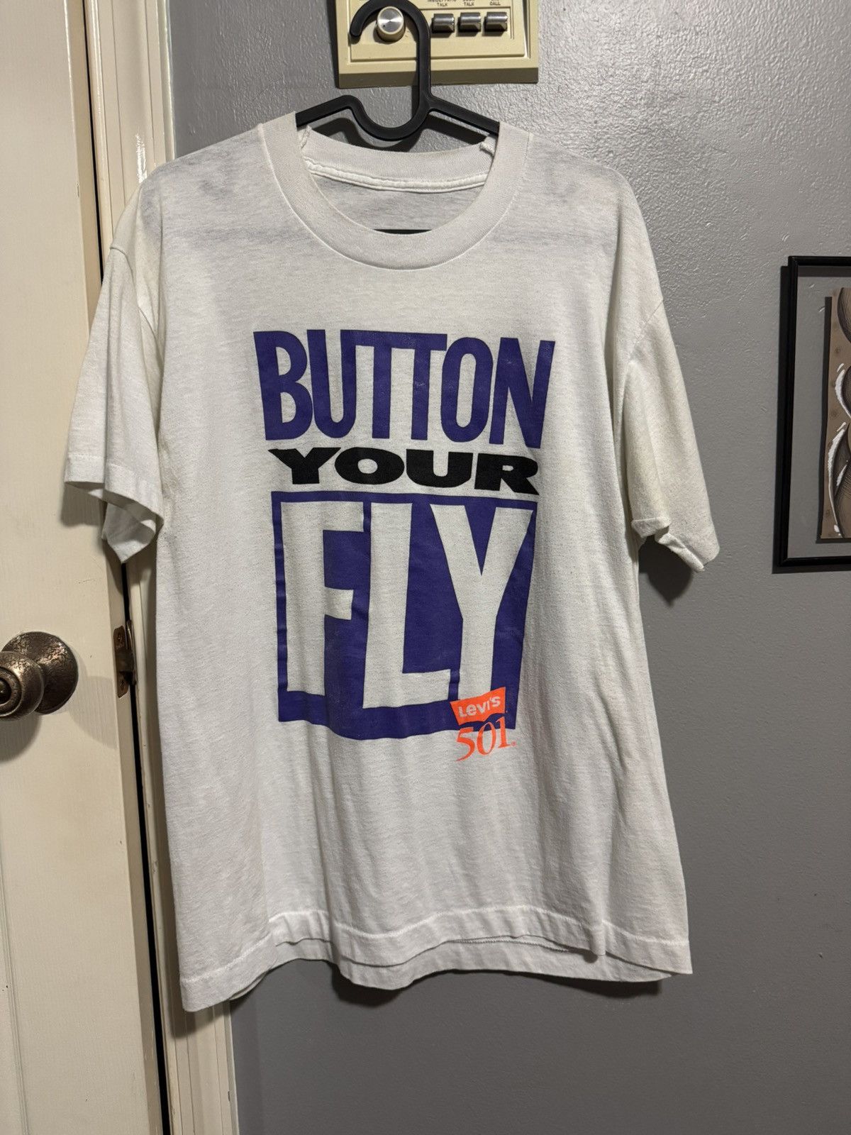 Vintage Vintage Levi’s 501 Button Your Fly Tee Size US S / EU 44-46 / 1 - 1 Thumbnail