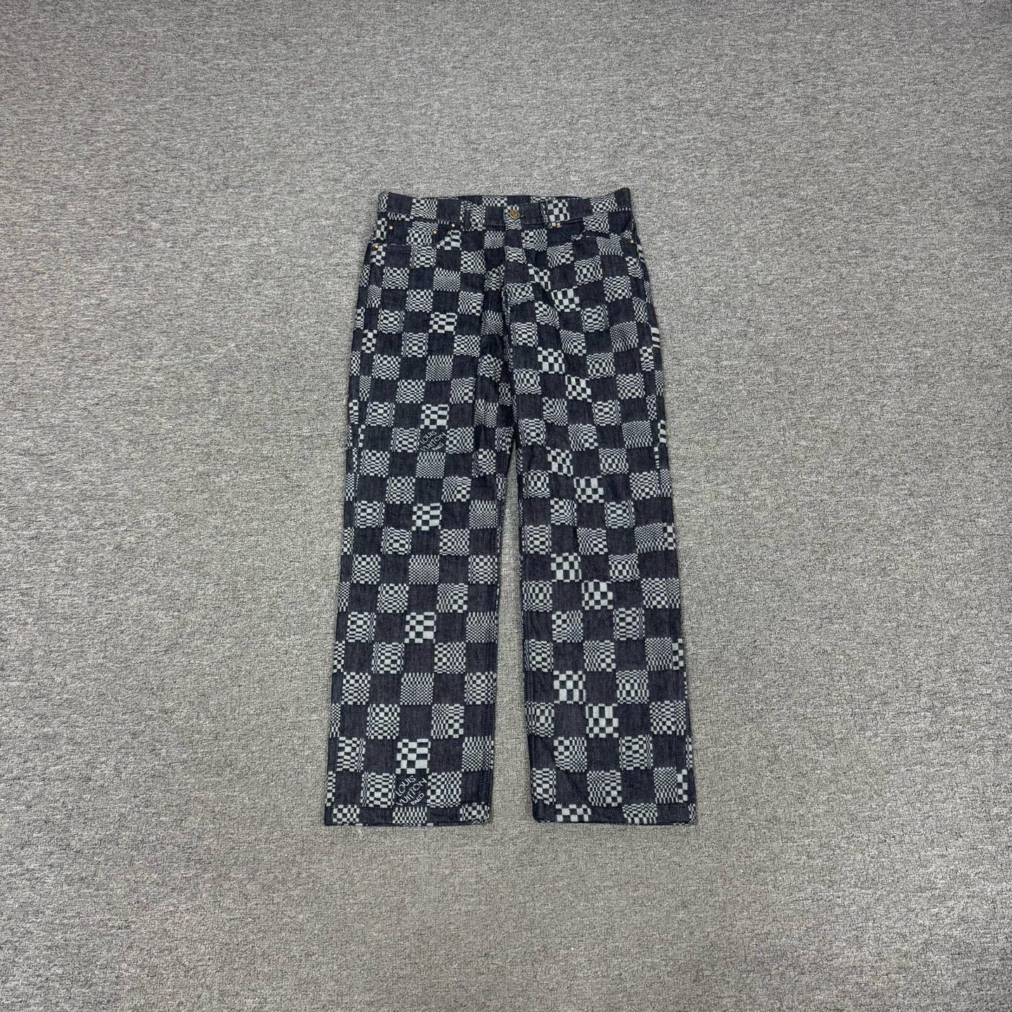 Louis Vuitton Louis Vuitton Checkered Jeans Size US 32 / EU 48 - 1 Thumbnail