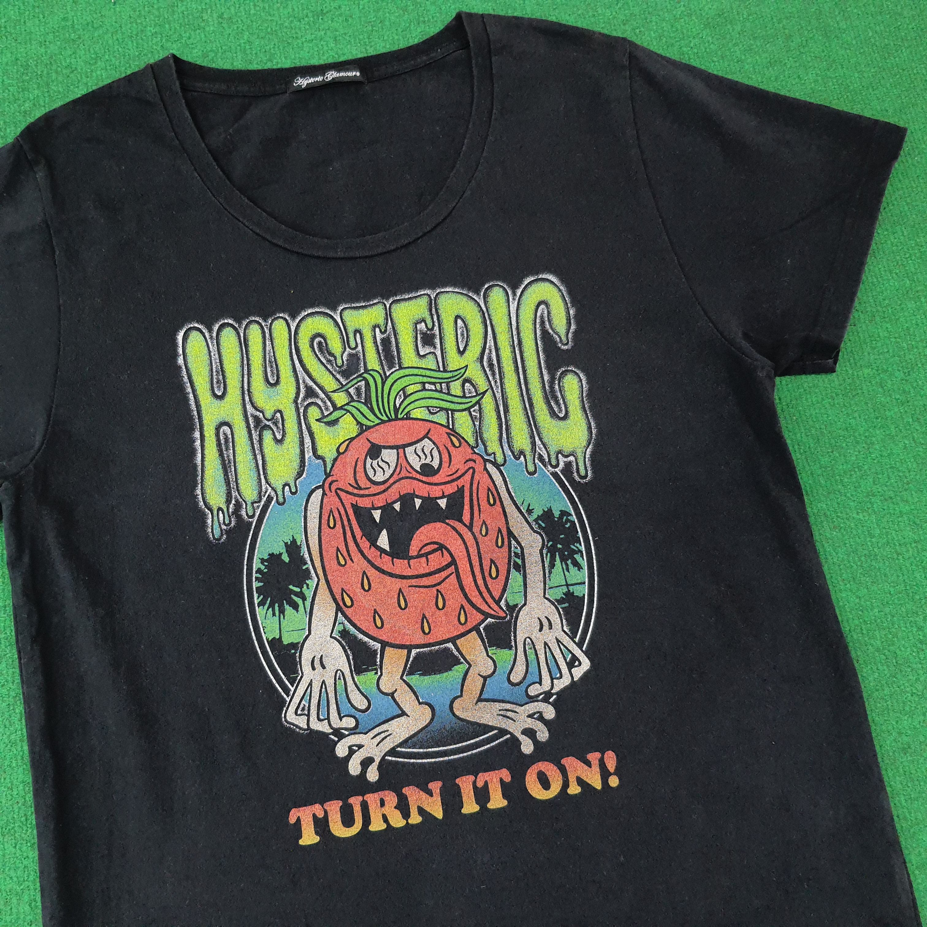 Hysteric Glamour Vintage Hysteric Glamour Strawberry Japan Tshirt C223N30 Size US M / EU 48-50 / 2 - 2 Thumbnail