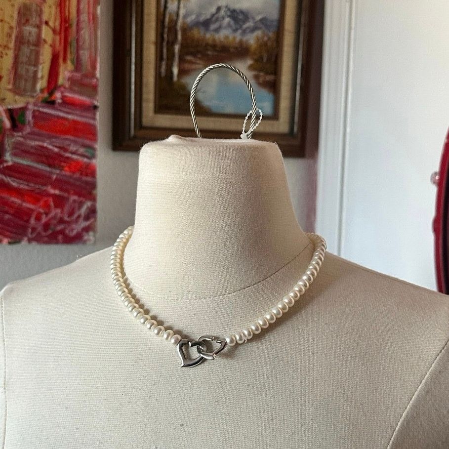 Other white pearl necklace with silver heart charm Size ONE SIZE - 1 Thumbnail