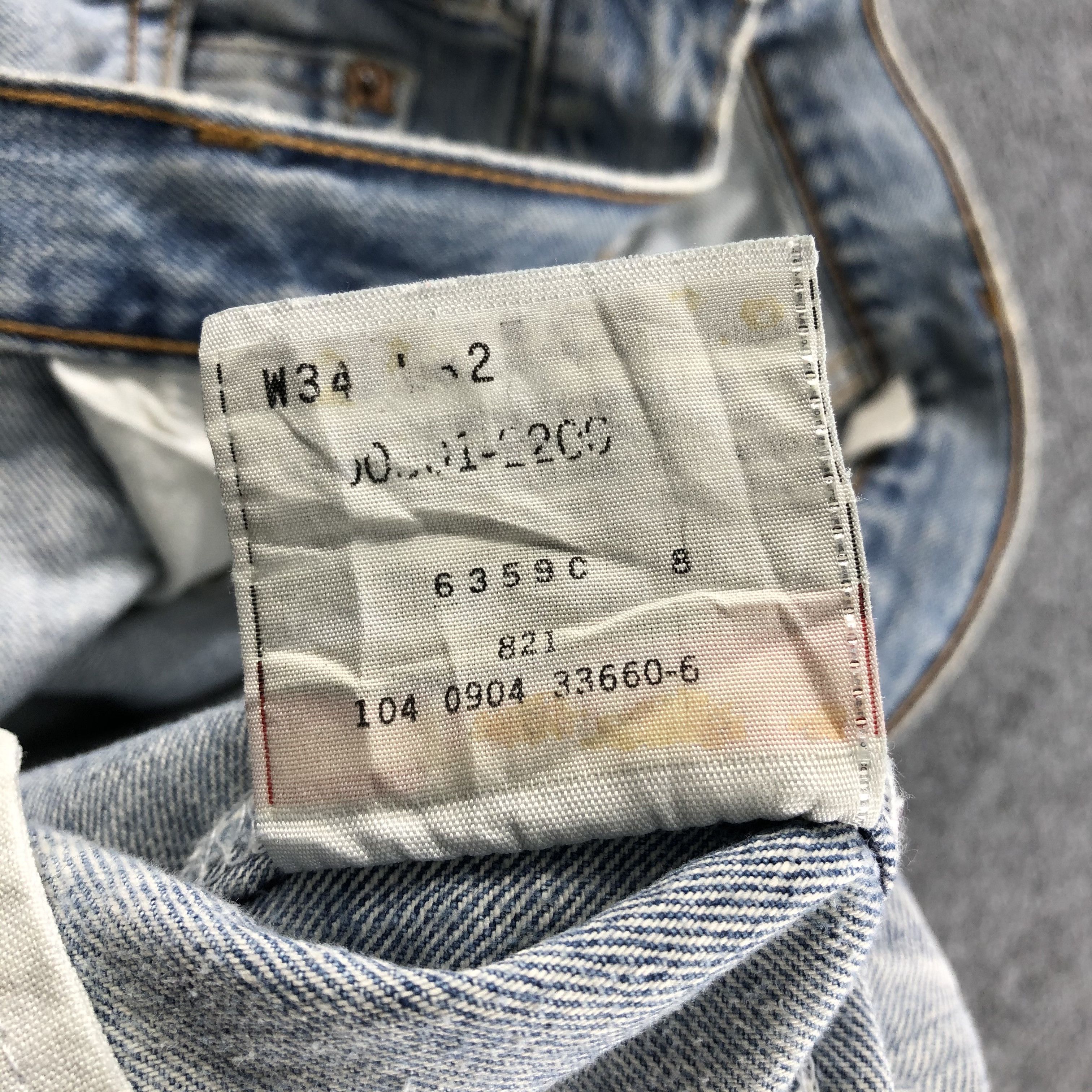 Levi's 90s Vintage Light Wash Levis 501 Jeans-J1549 Size US 33 - 12 Thumbnail